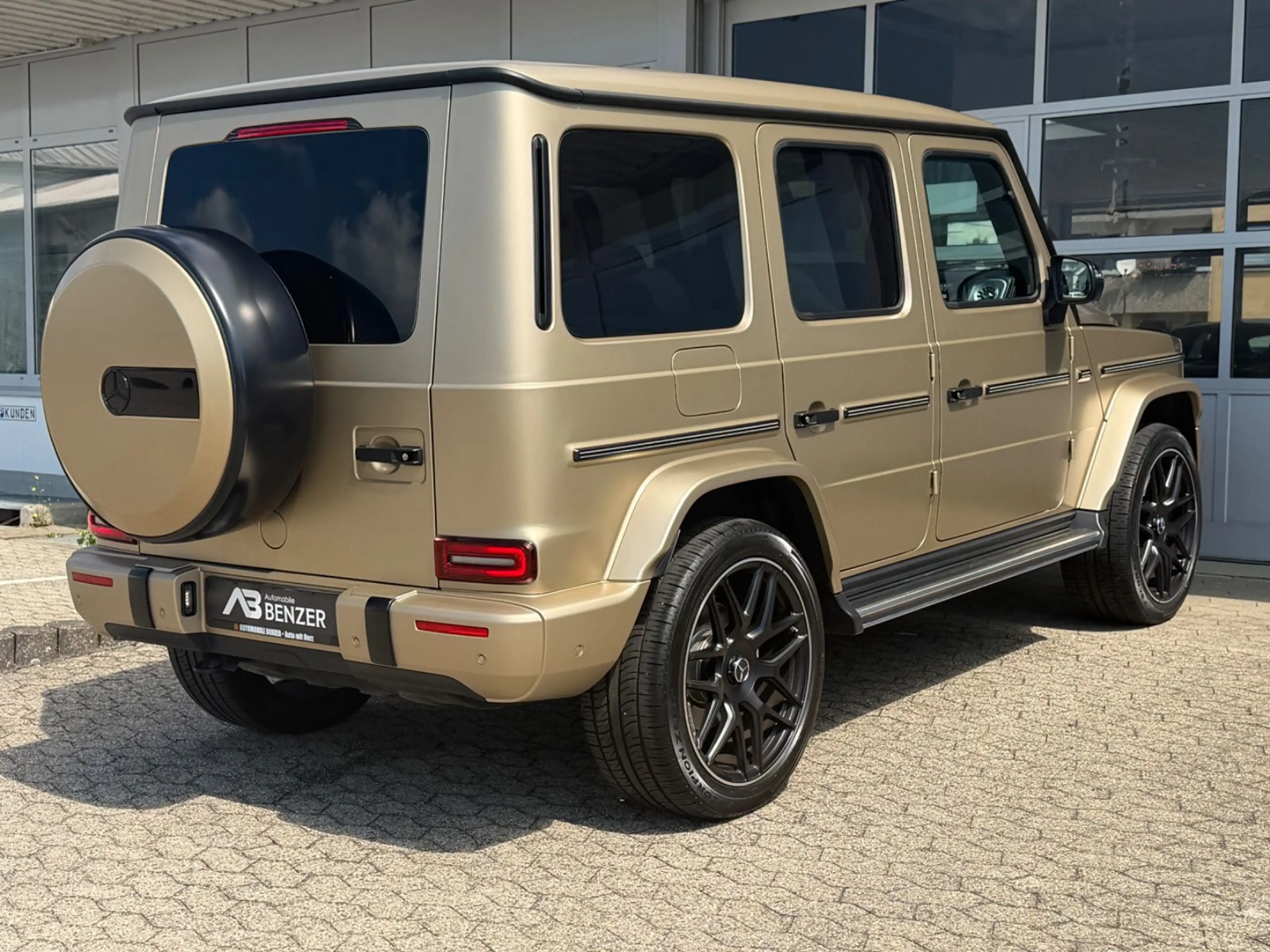 Mercedes-Benz G 400 d *AMG*Burmester*DesignoSitz*FondTV*S-Dach* — photo 10