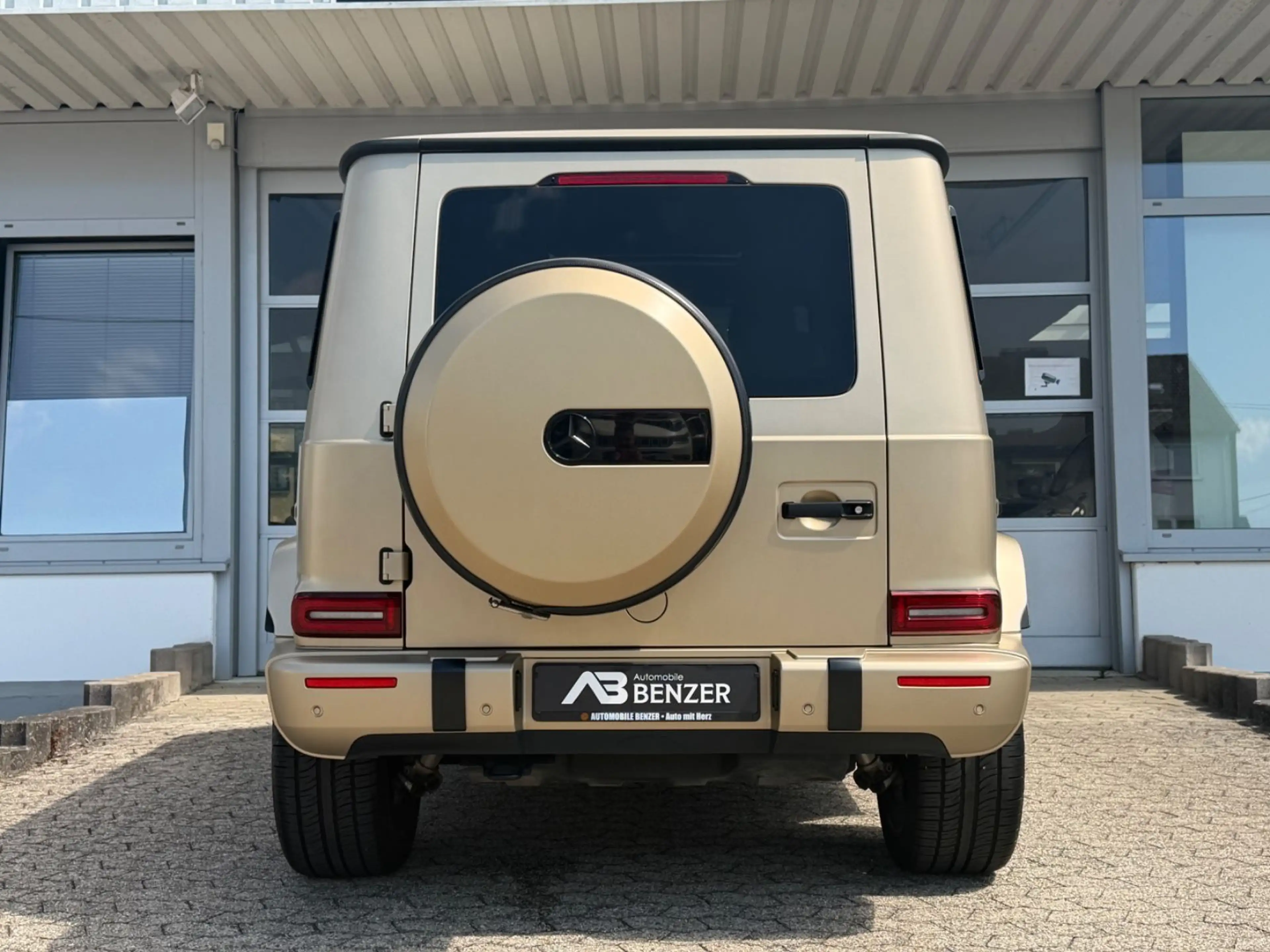 Mercedes-Benz G 400 d *AMG*Burmester*DesignoSitz*FondTV*S-Dach* — photo 7