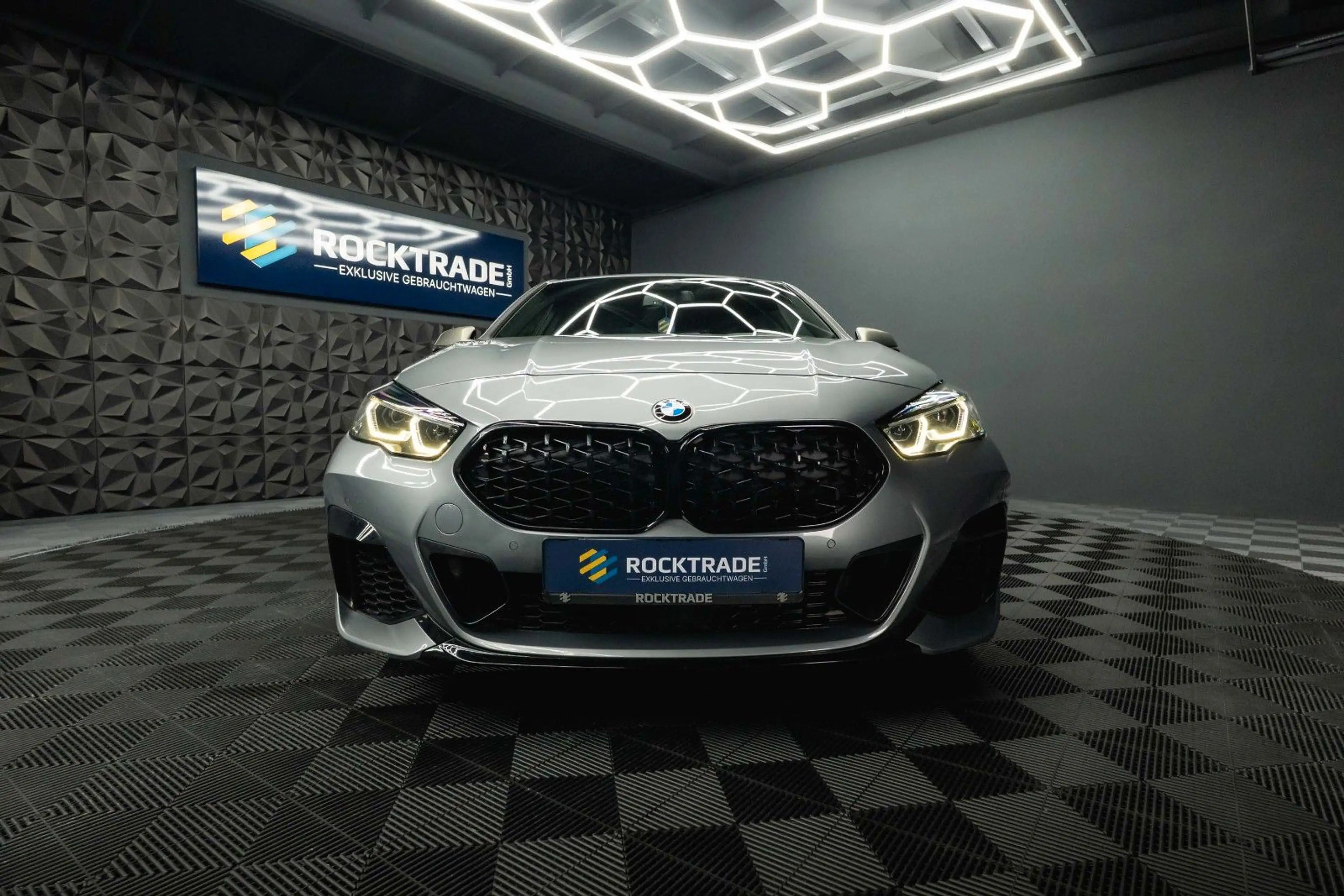BMW 235 xDrive M-Sport Pro Performance Shadow LED — photo 4