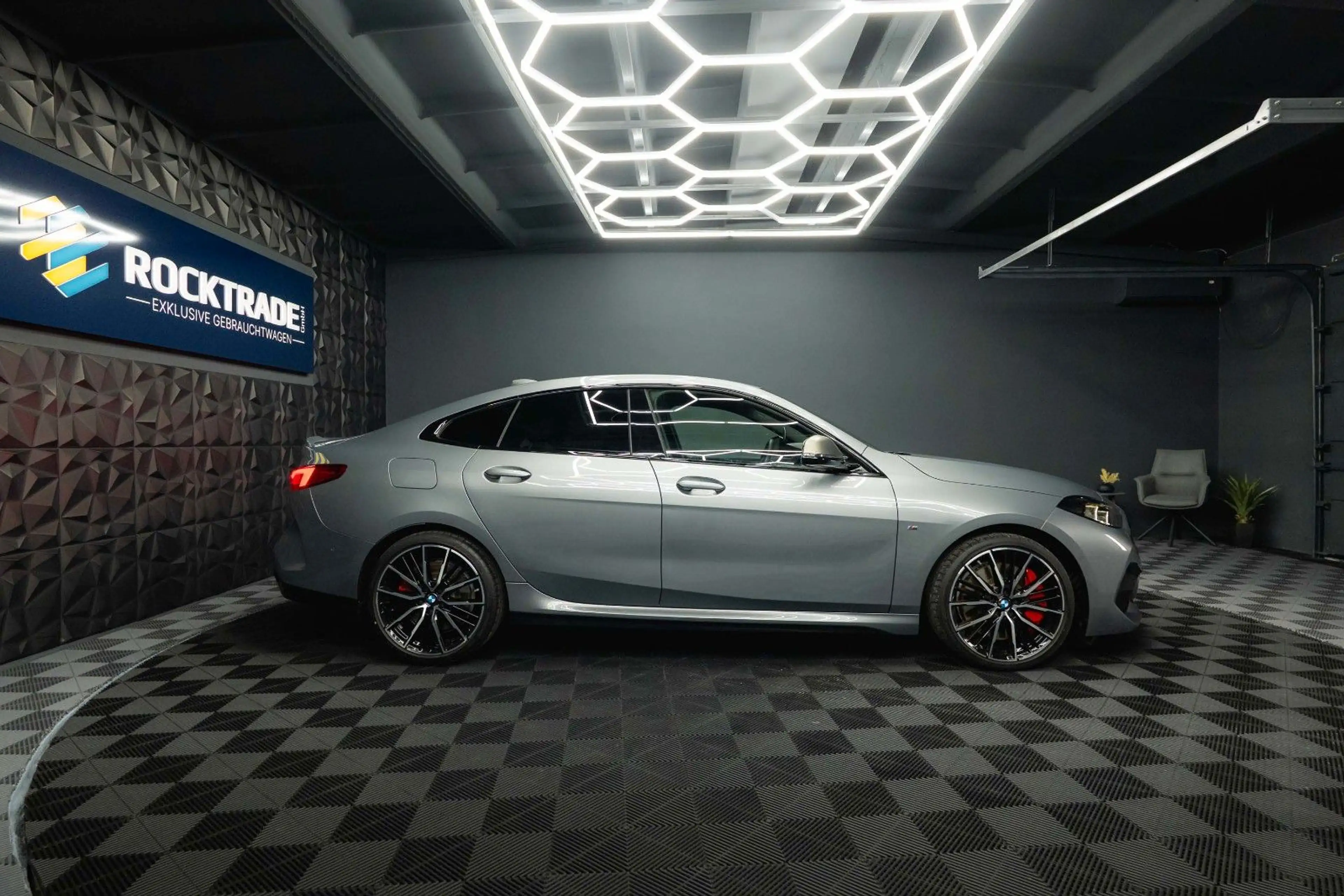BMW 235 xDrive M-Sport Pro Performance Shadow LED — photo 7