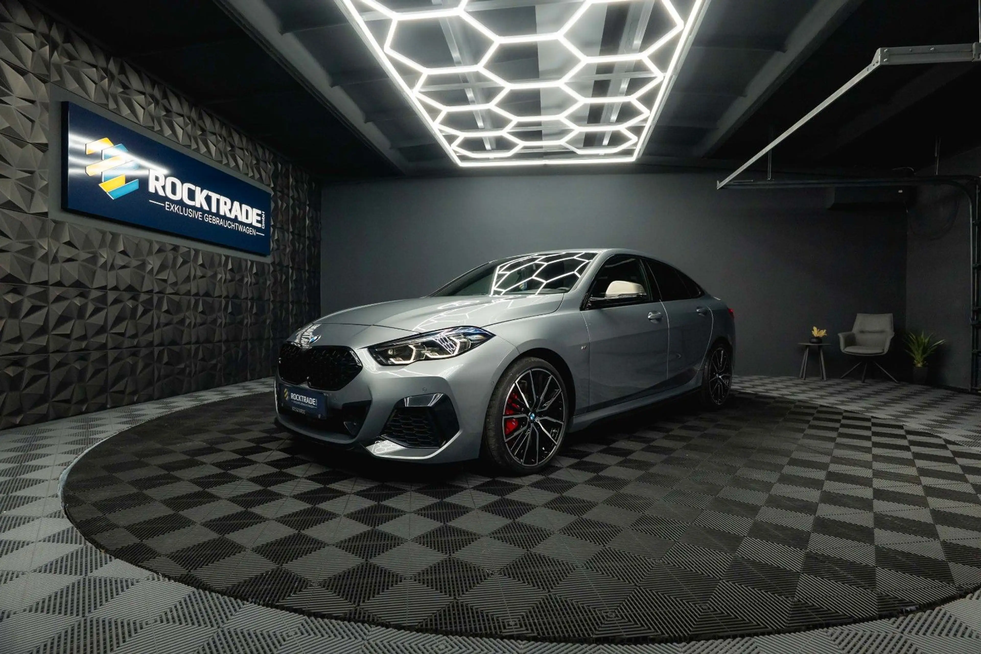 BMW 235 xDrive M-Sport Pro Performance Shadow LED — photo 2