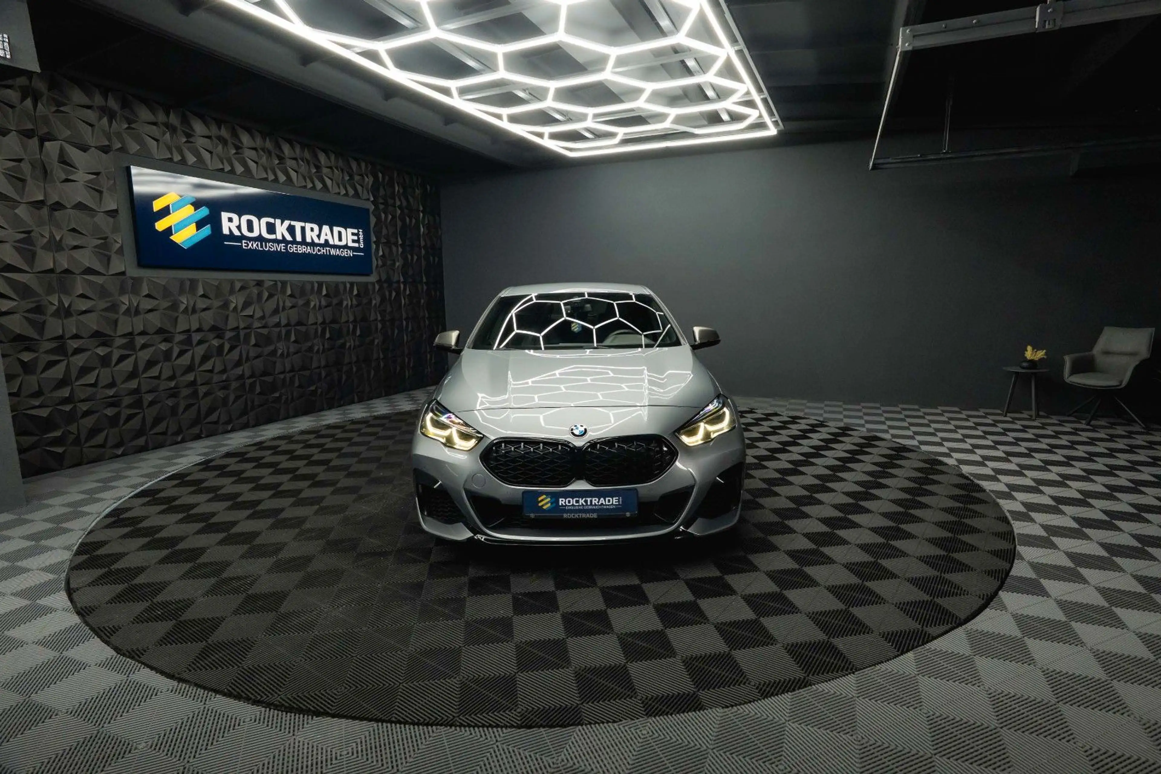 BMW 235 xDrive M-Sport Pro Performance Shadow LED — photo 3