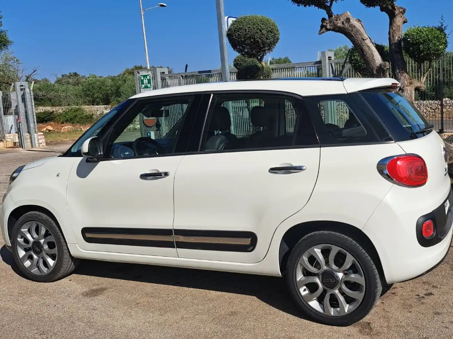 Fiat 500L 500L 1.6 mjt Lounge 105cv Bianco - 2