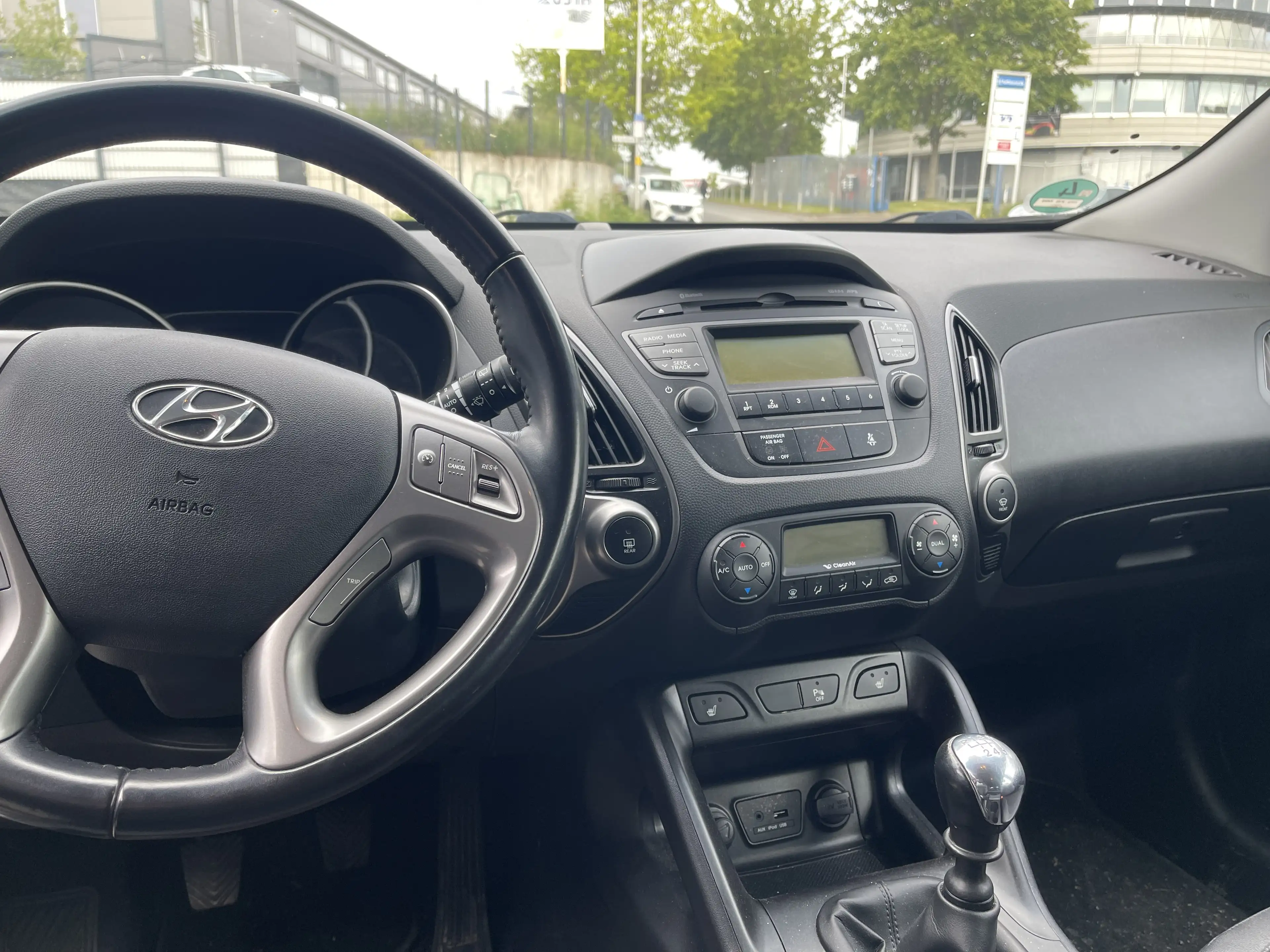 Hyundai iX35 ix35 2.0 2WD Trend 1 Hand Tüv Neu — photo 15