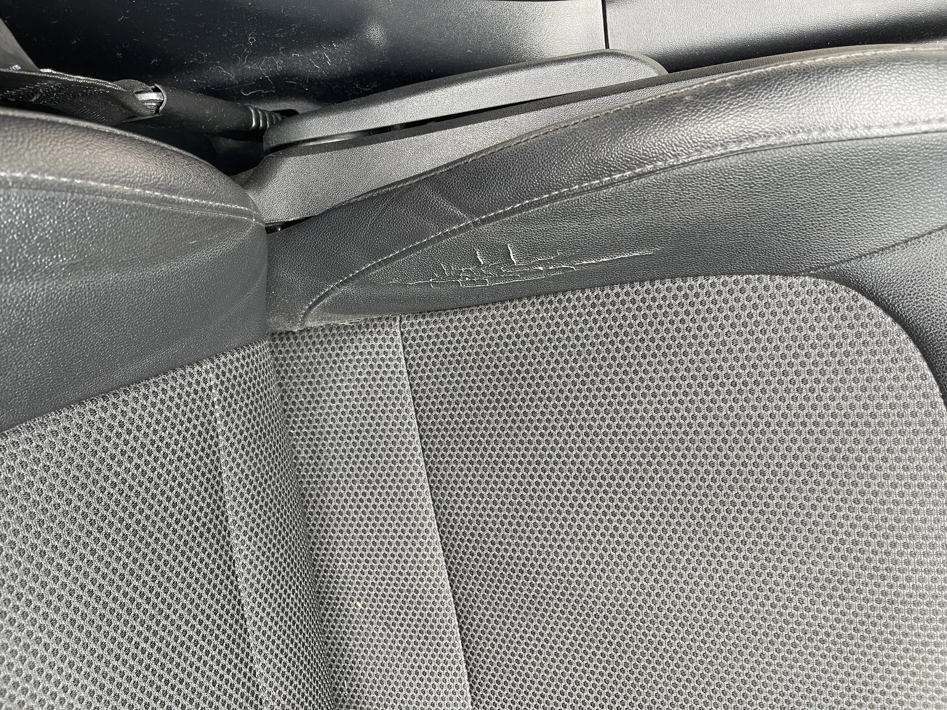 Hyundai iX35 ix35 2.0 2WD Trend 1 Hand Tüv Neu — photo 13