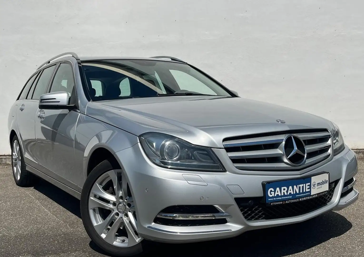 Mercedes-Benz C 350 CGI Avantgarde Dt. Fahrzeug 2. Hand NAVI Stříbrná - 2