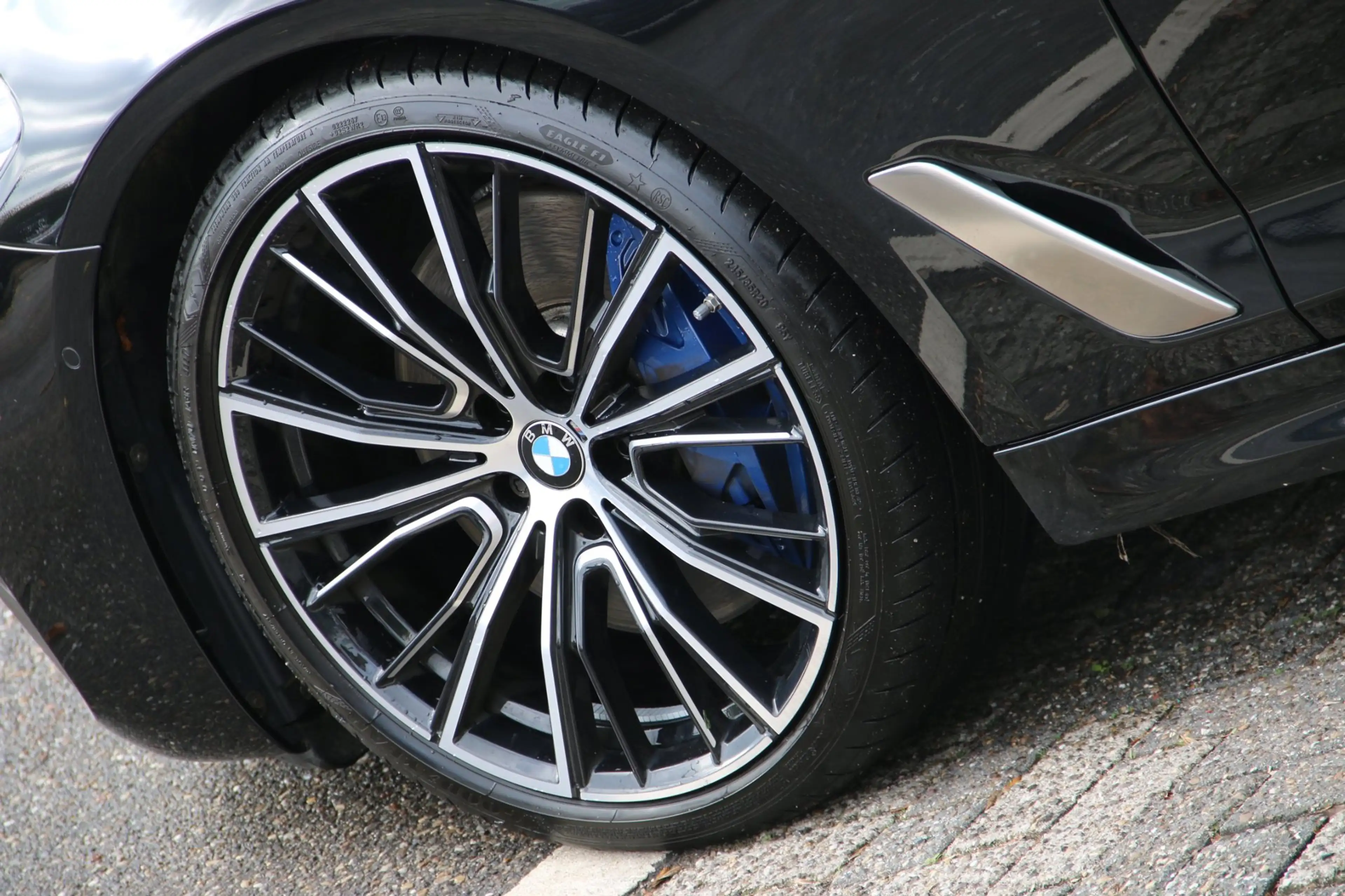 BMW M550 5-serie M550i xDrive M-SPORT DEALER OND. VOL! — photo 6