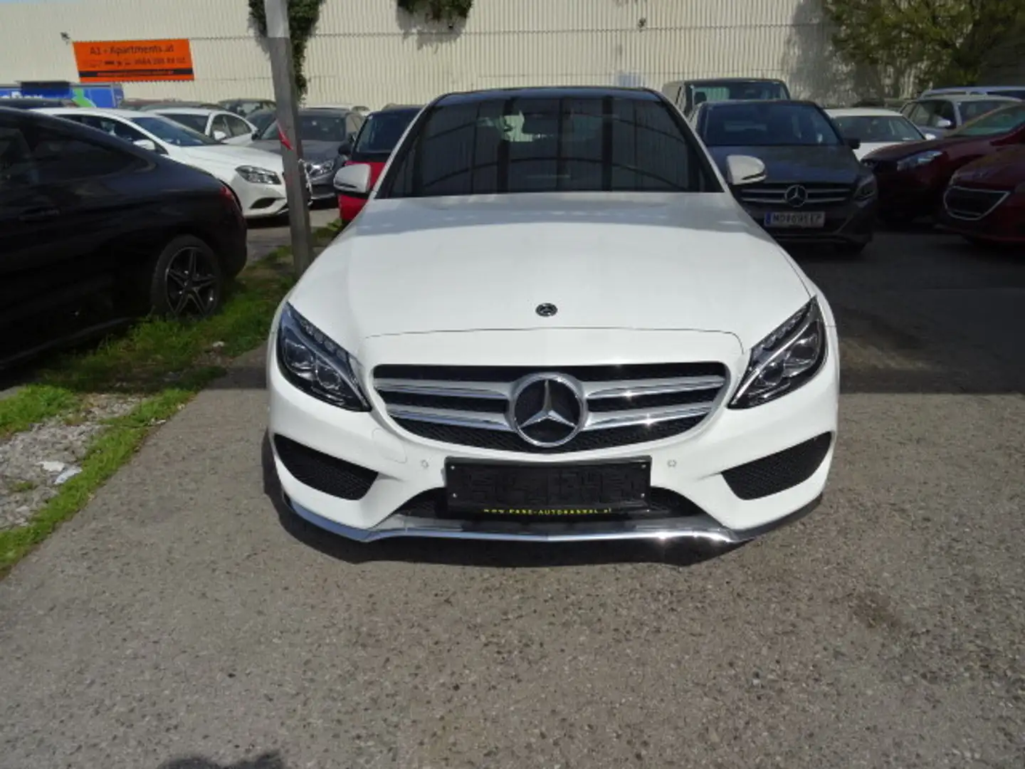 Mercedes-Benz C 250 d AMG Line Aut. Weiß - 1
