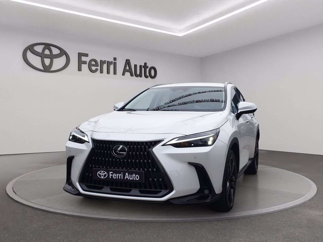 Lexus NX 450h+ 2.5 phev premium+ 4wd 309cv e-cvt