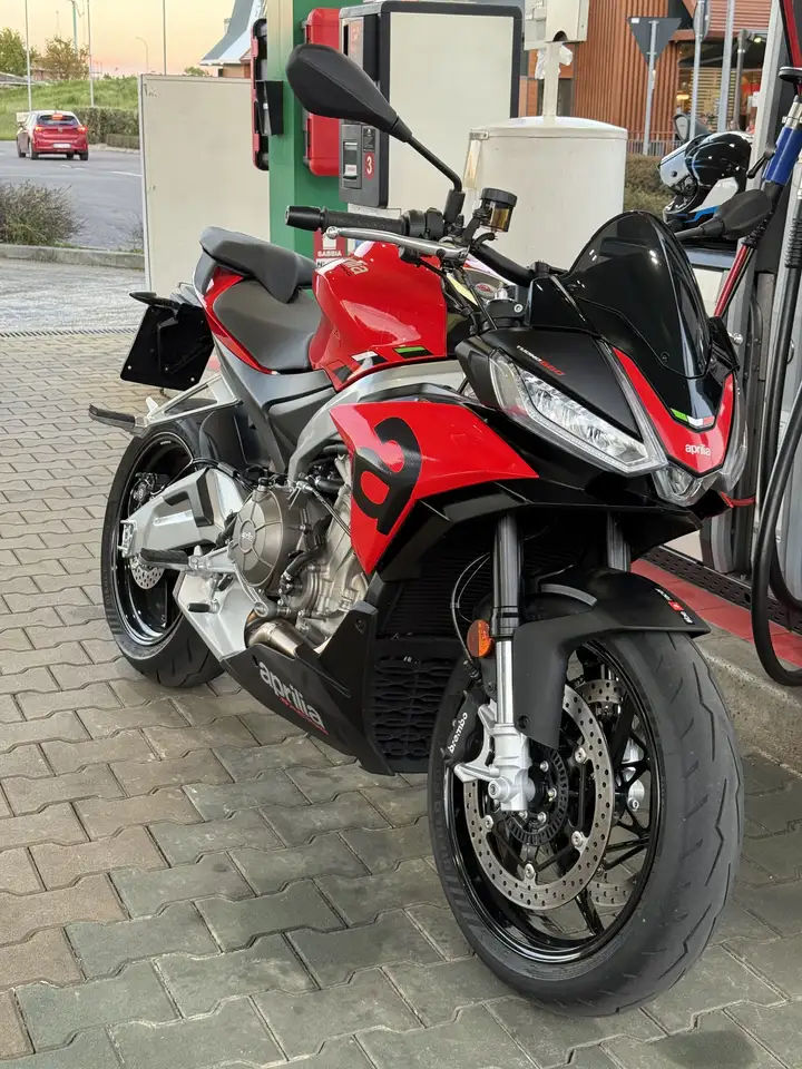 Aprilia Tuono