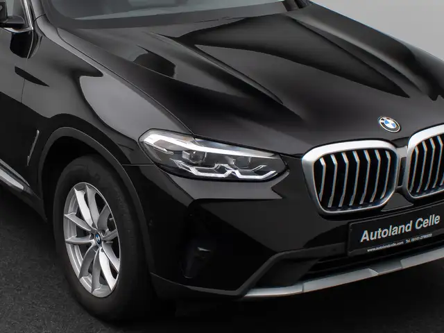 BMW X3 view 18
