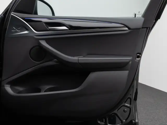 BMW X3 view 29