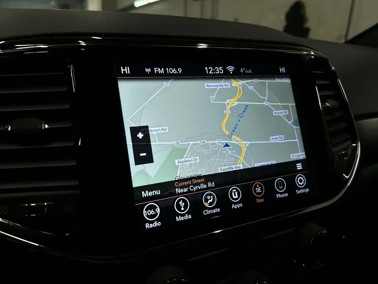 Jeep Grand Cherokee снимка Jeep Grand Cherokee