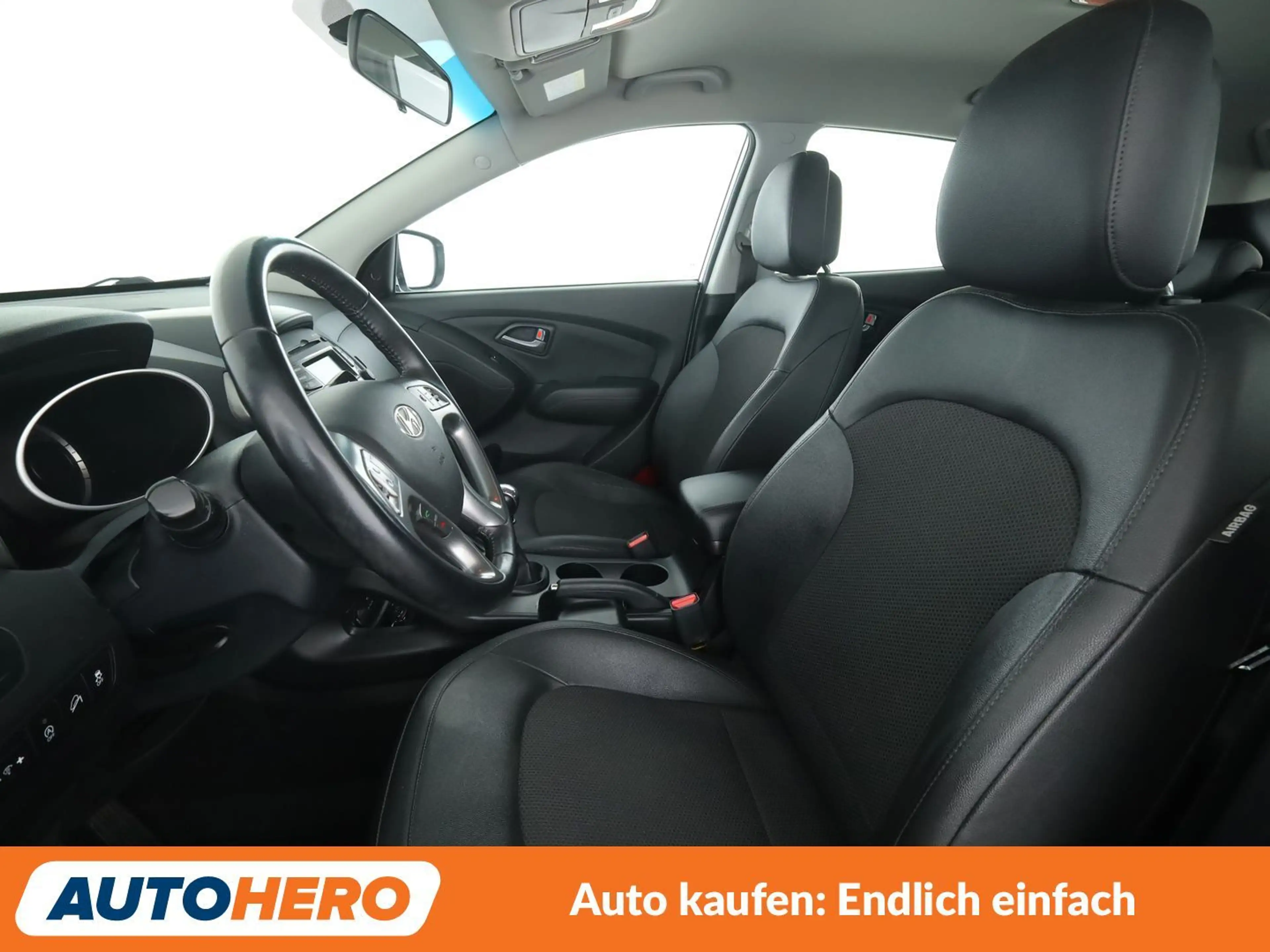 Hyundai iX35 1.6 Finale Blue 2WD*TEMPO*PDC*SHZ*AHK* — photo 10