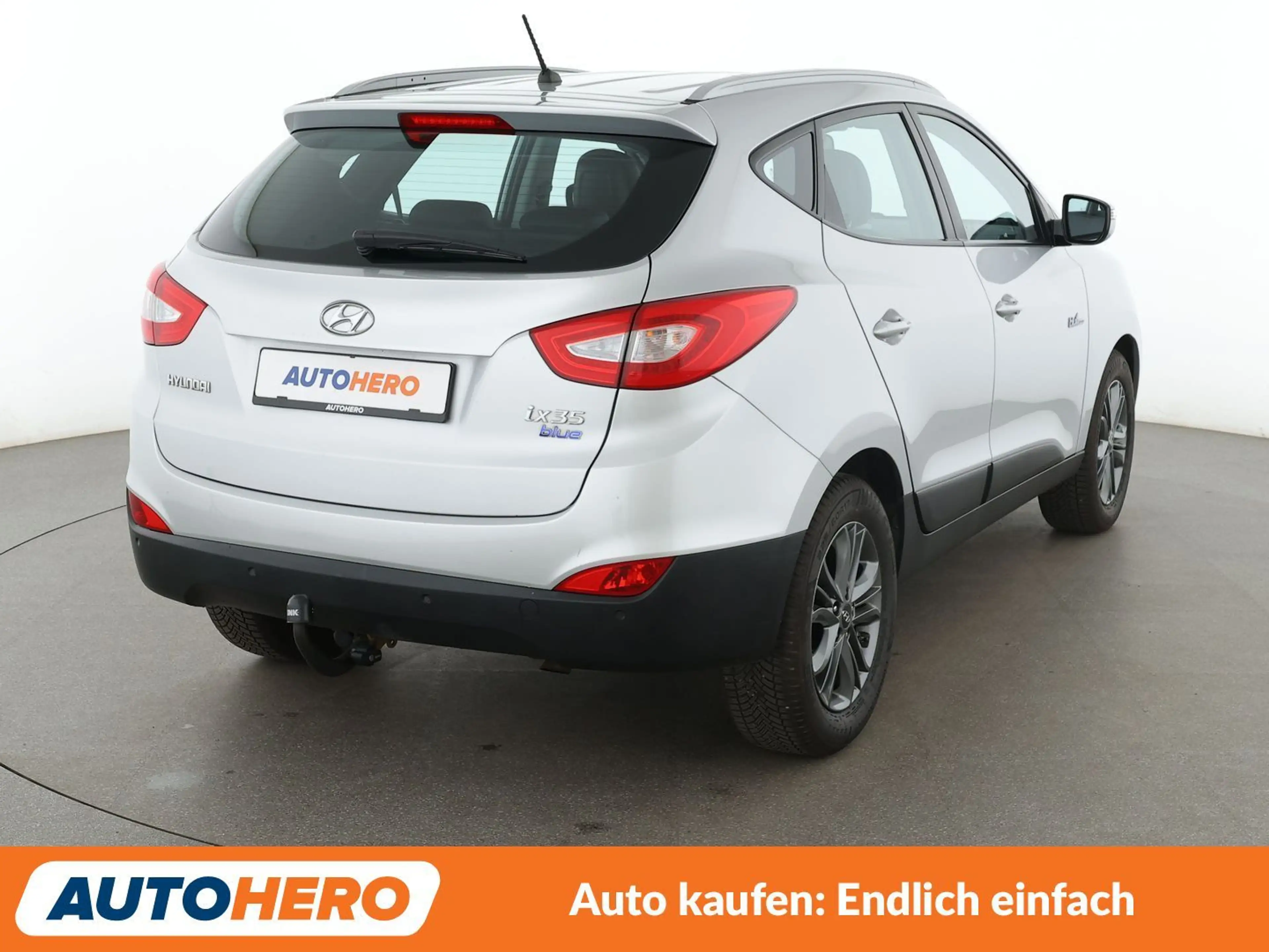 Hyundai iX35 1.6 Finale Blue 2WD*TEMPO*PDC*SHZ*AHK* — photo 6