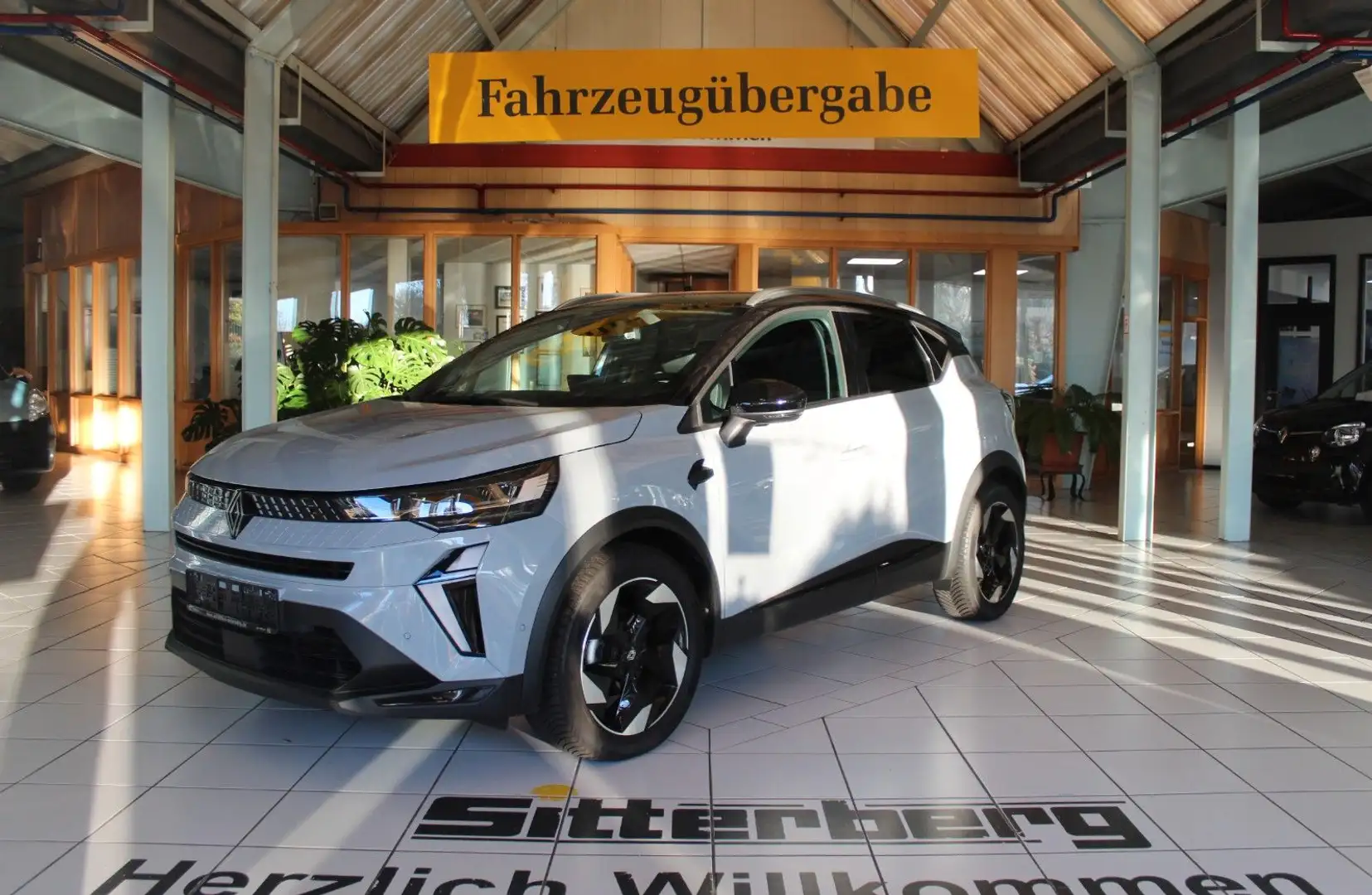 Renault Captur II Techno 160 EDC Grau - 1