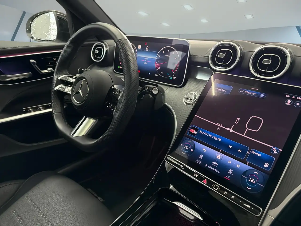 Mercedes-Benz C-Class снимка Mercedes-Benz C-Class