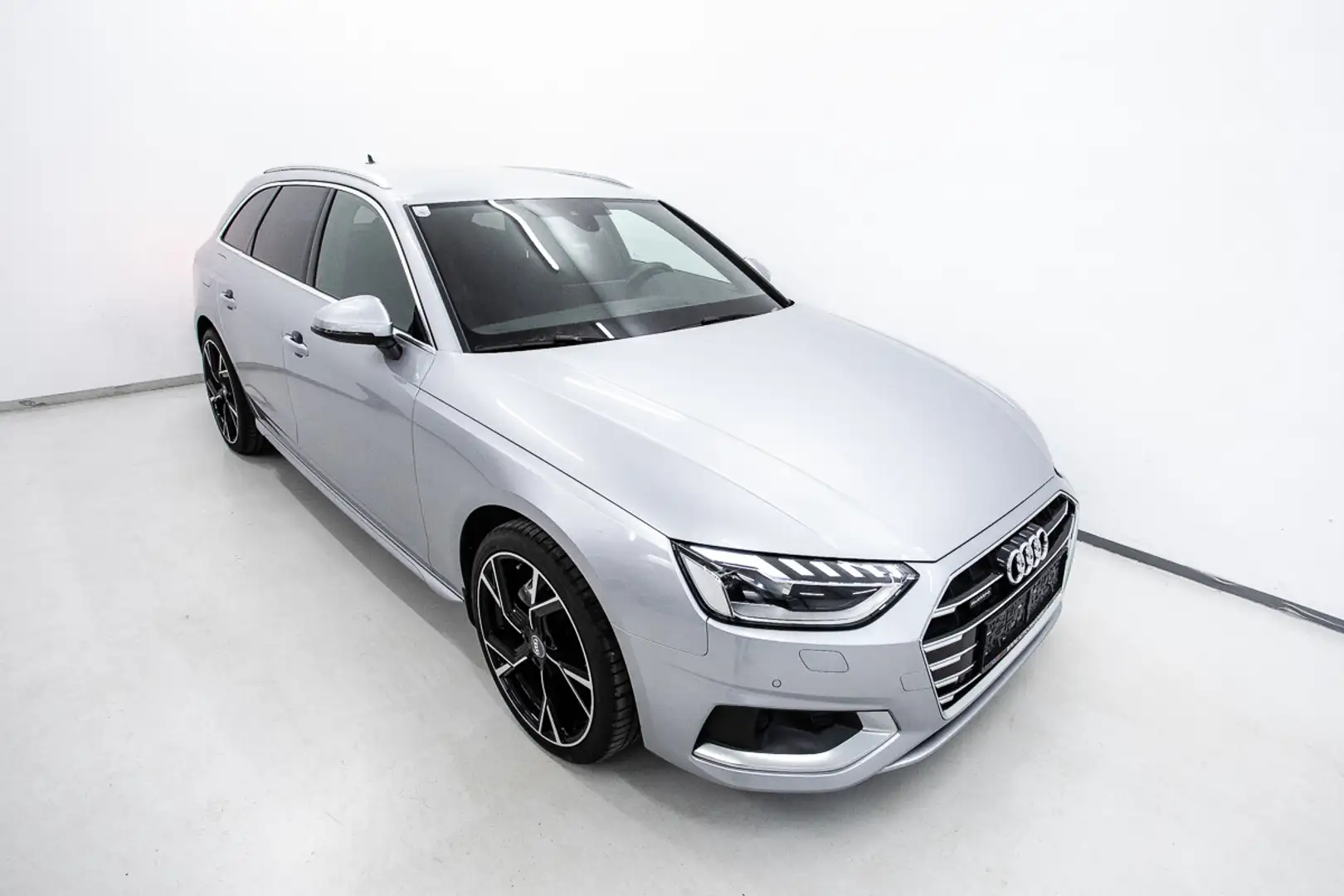 Audi A4 Avant 40 TDI quattro Sport S-tronic | AHK | STHZ Silber - 2