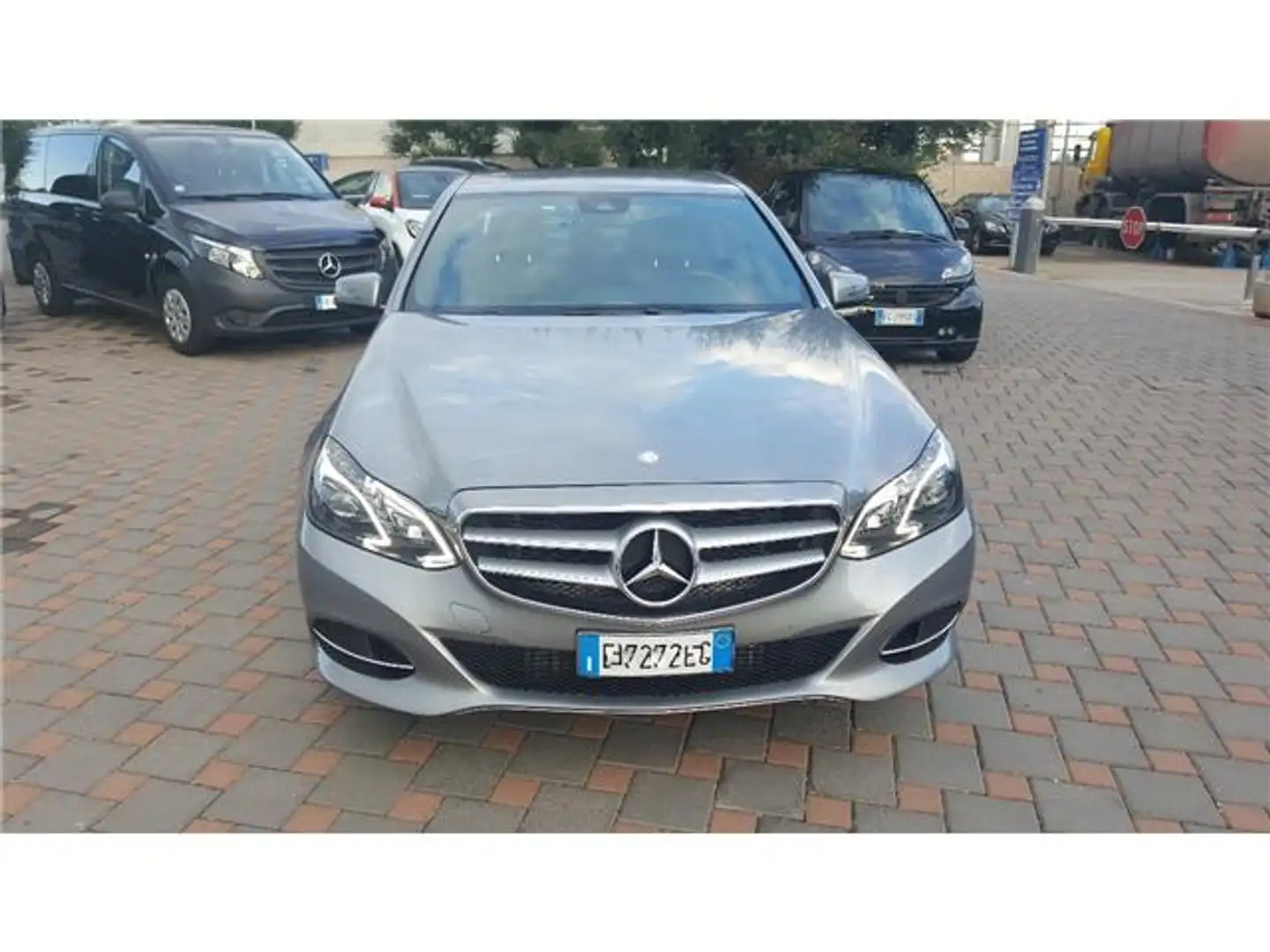 Mercedes-Benz E 300 BlueTEC Hybrid Automatic Premium Argento - 2