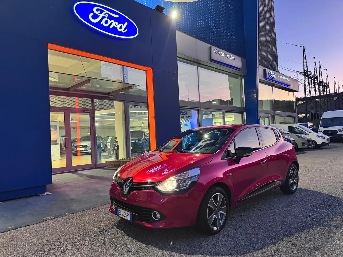 Renault Clio Clio 5p 1.5 dci 75cv Rosso - 1