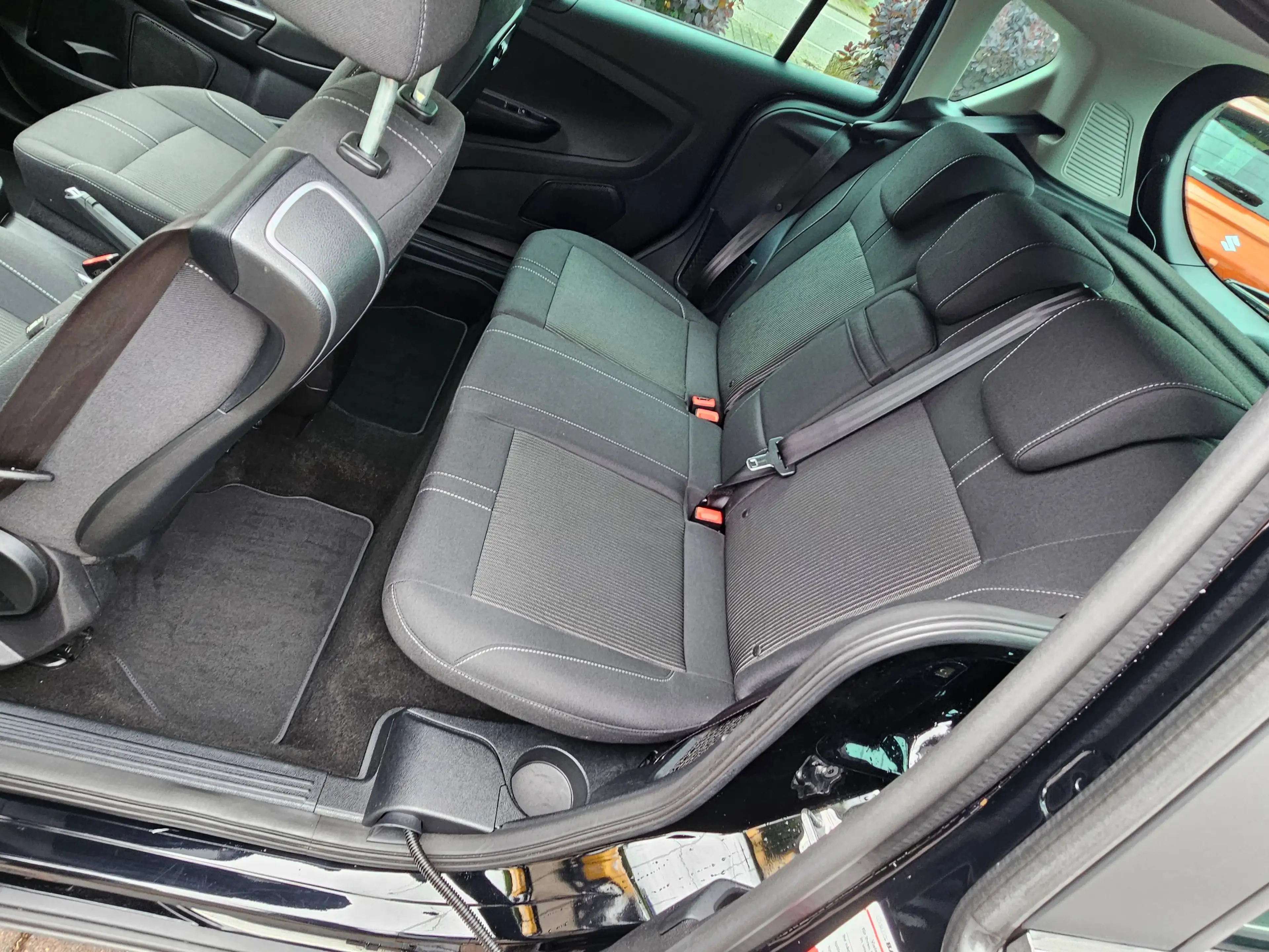 Ford B-Max Titanium — photo 11