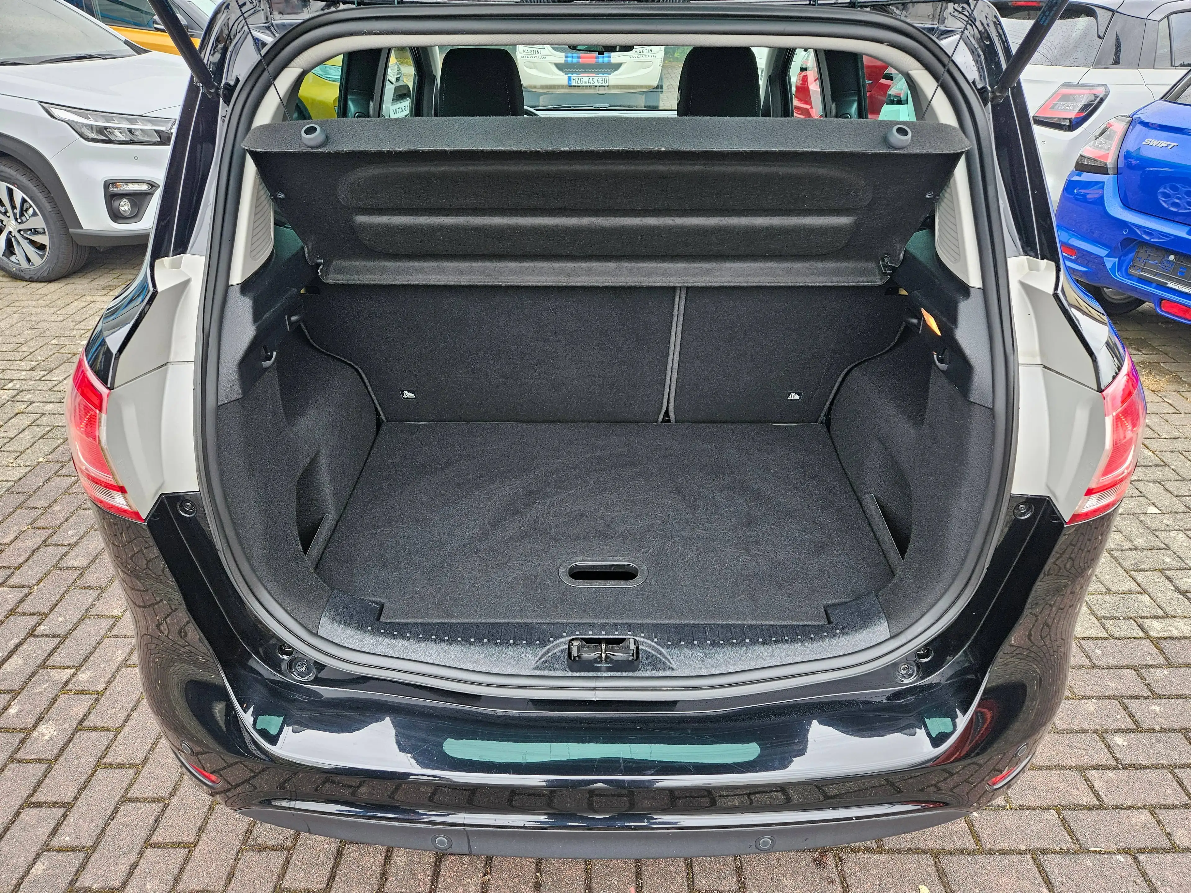 Ford B-Max Titanium — photo 19