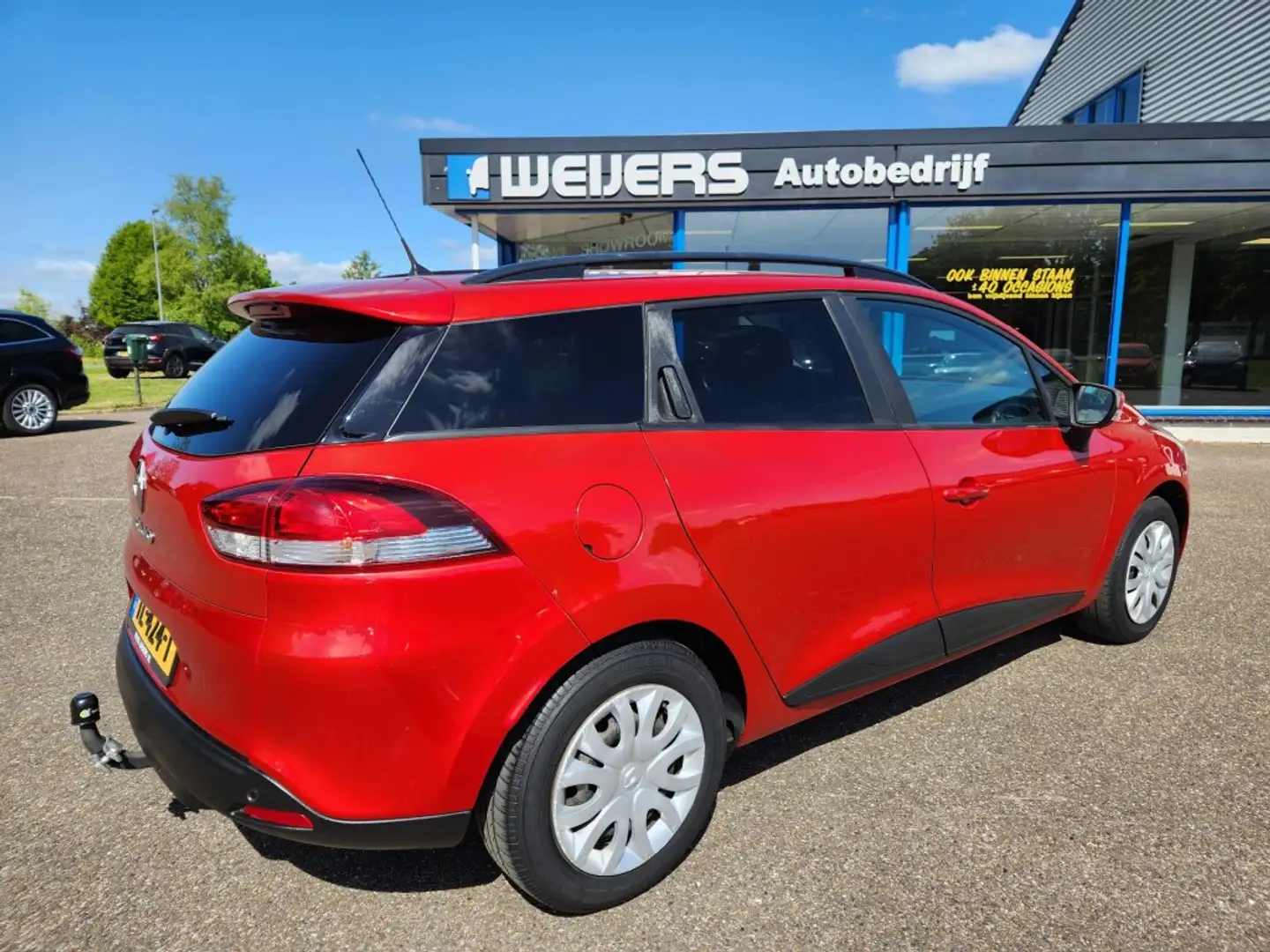 Renault Clio 0.9 TCe Zen, Airco, Trekhaak, Navigatie, Cruise co Rood - 2