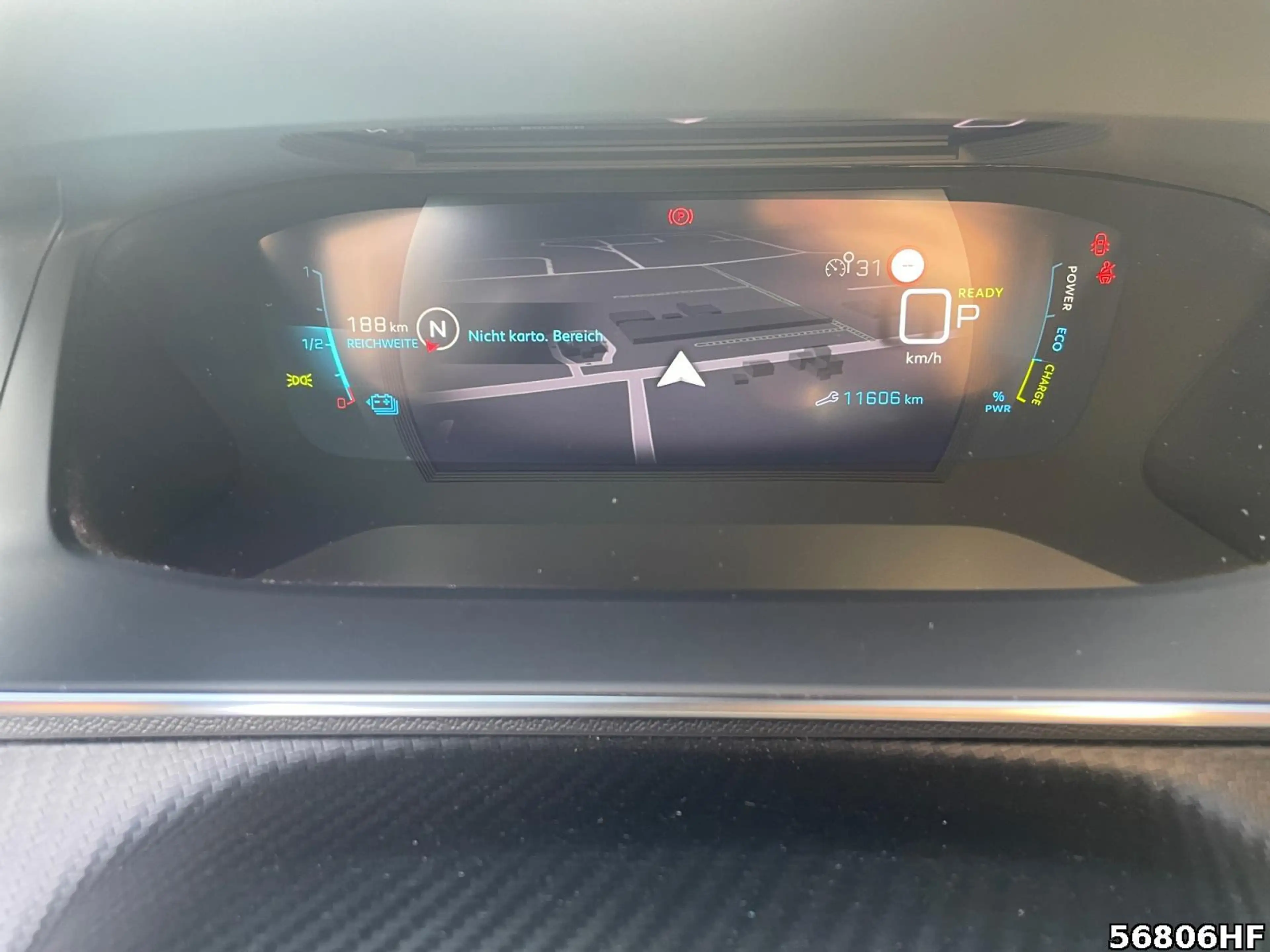Peugeot e-2008 GT+11KWOnboardlader+SHZ+NAVI+CARPLAY+ — photo 10