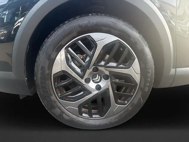 Citroen C4 view 9