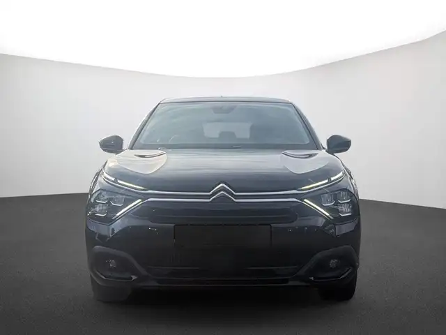 Citroen C4 view 3