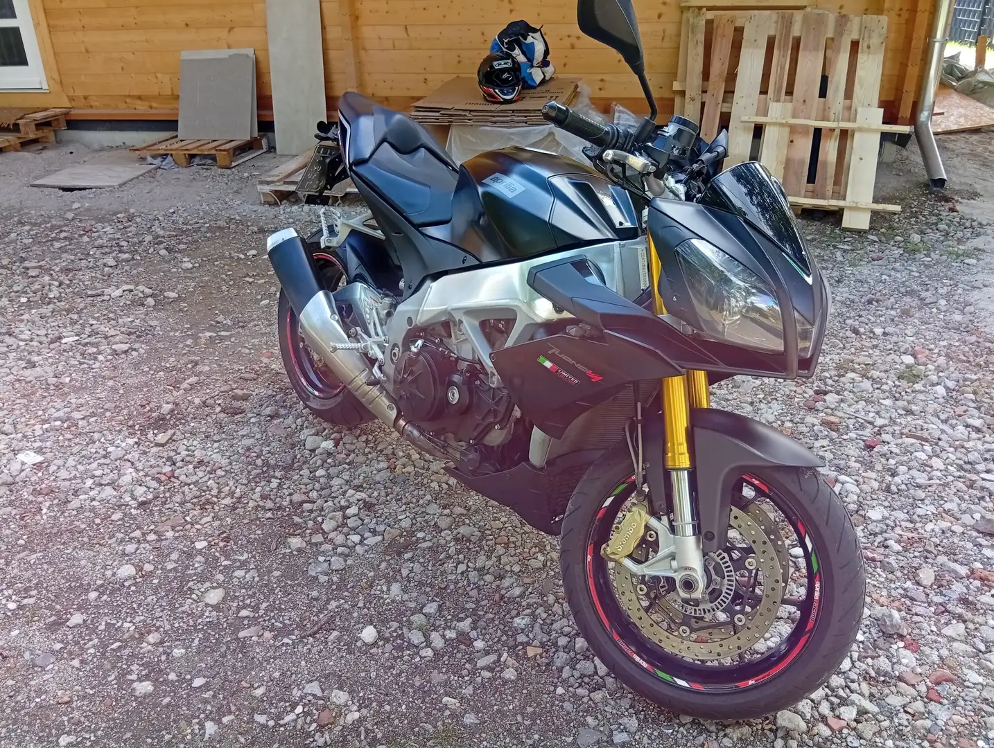 Aprilia Tuono V4 RR Factory APRC ABS Rsv4 Negro - 2