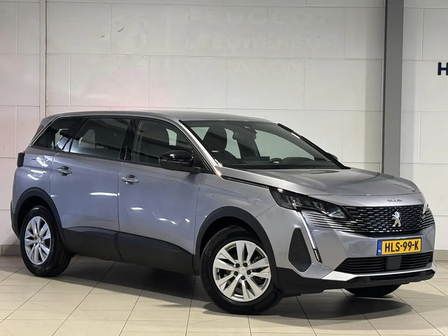 Peugeot 5008 Active Pack Business 1.2 Hybrid 145pk e-DSC6 | NAV Grijs - 2