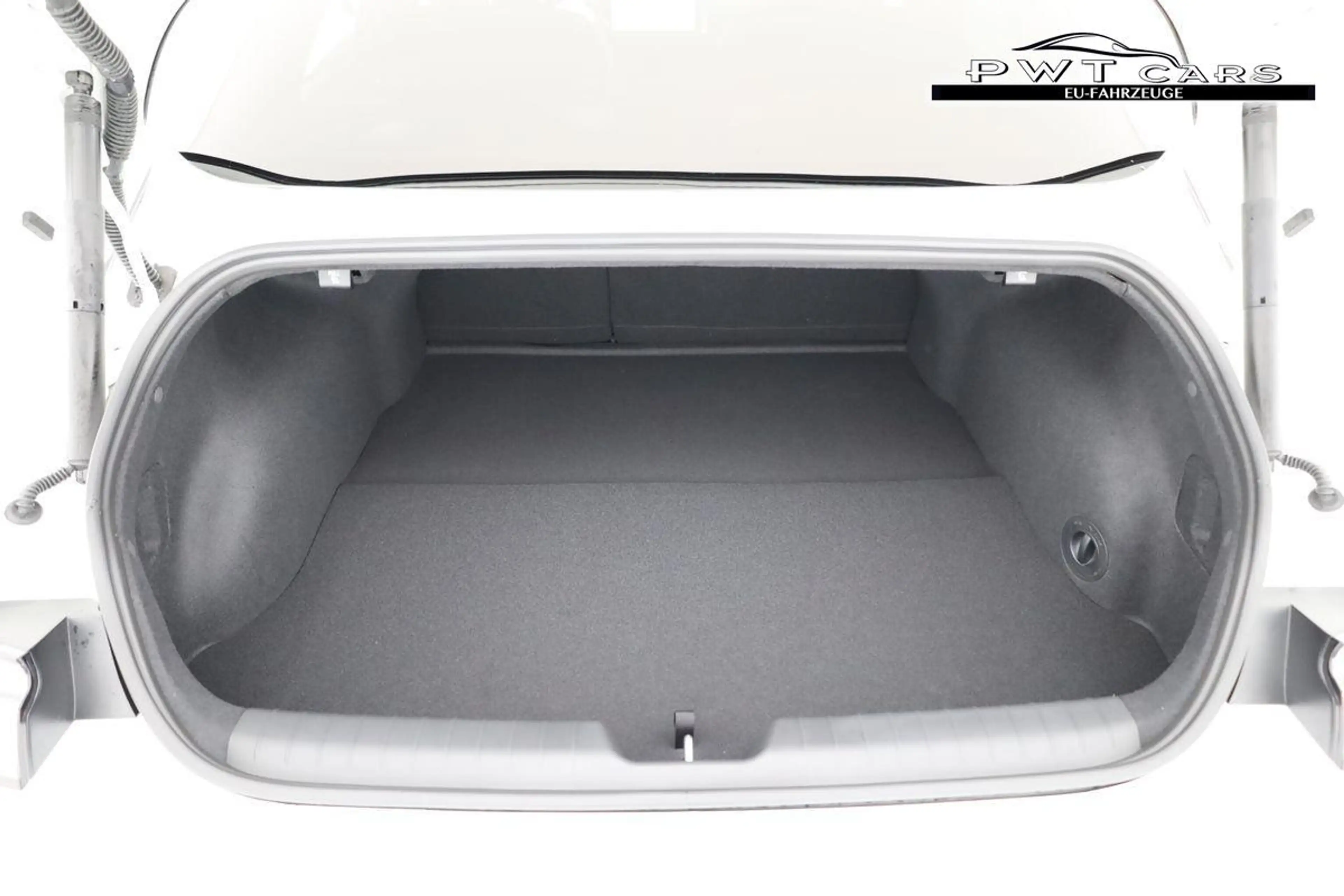 Hyundai IONIQ 6 Top Line Elektro 4WD Top-LINE 4WD, HuD, Navi, M... — photo 13