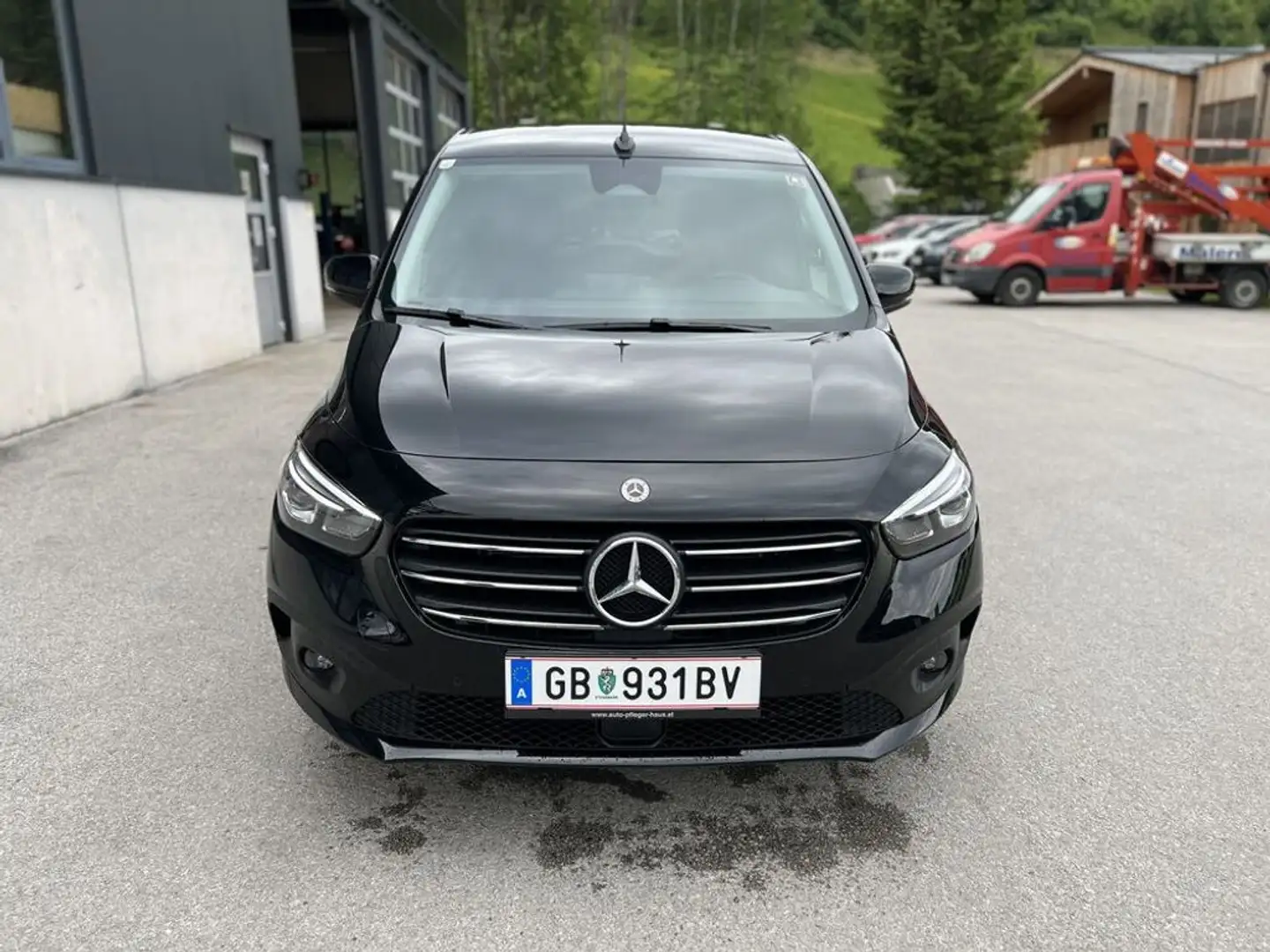 Mercedes-Benz T-Klasse T 160 d Standard Schwarz - 2