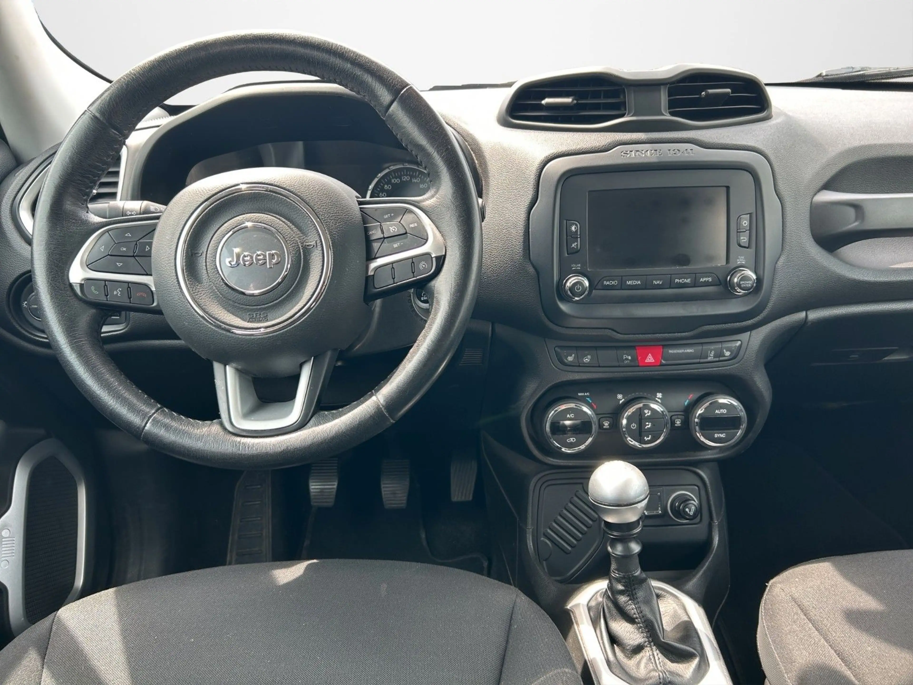 Jeep Renegade Limited FWD Navi Sitzheizung Klima — photo 11