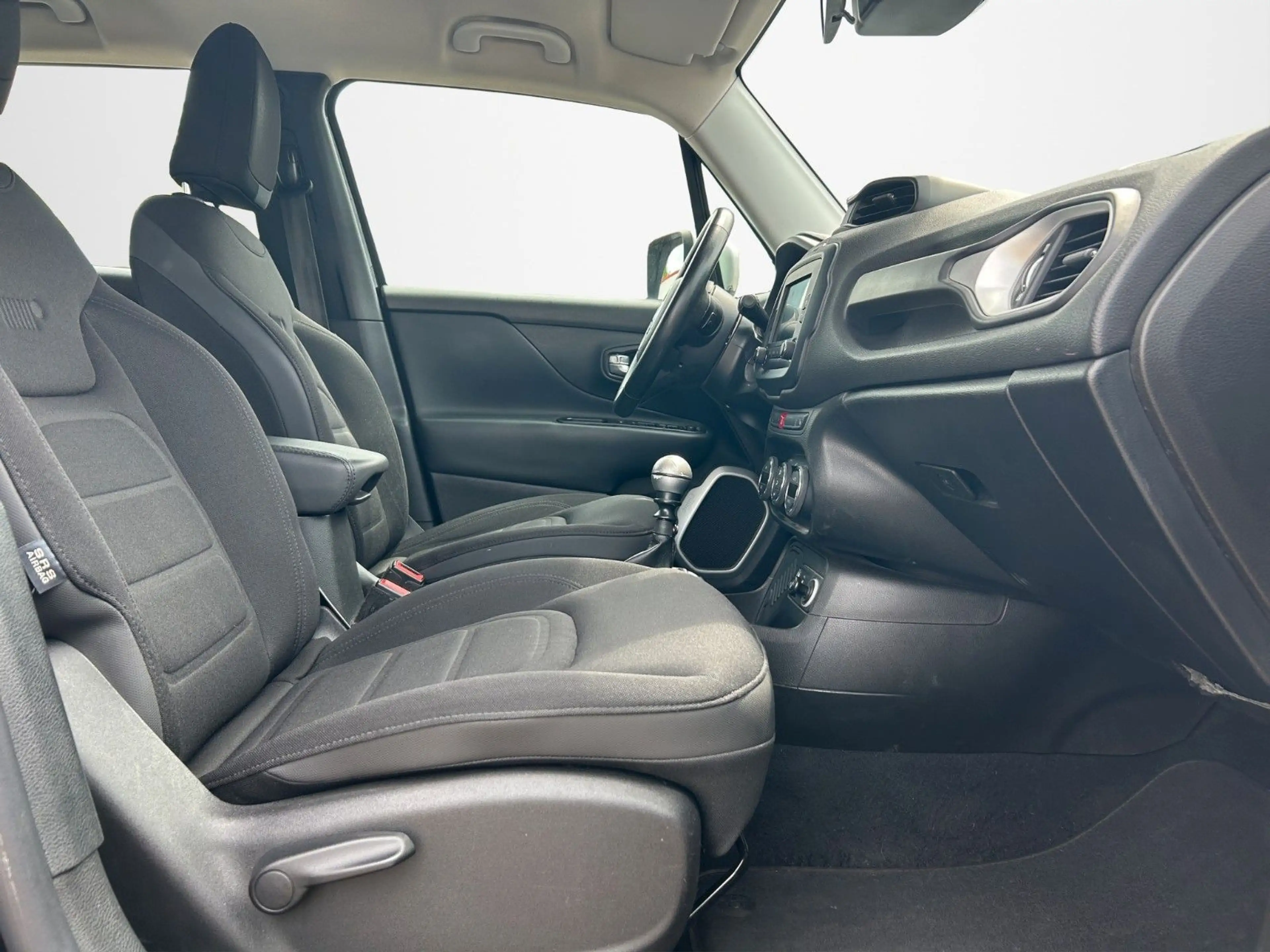 Jeep Renegade Limited FWD Navi Sitzheizung Klima — photo 14