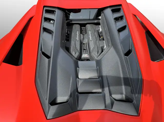 Lamborghini Revuelto view 11