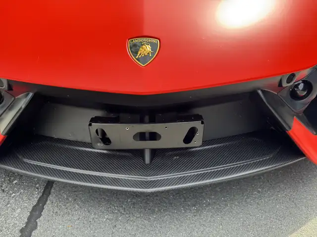 Lamborghini Revuelto view 8