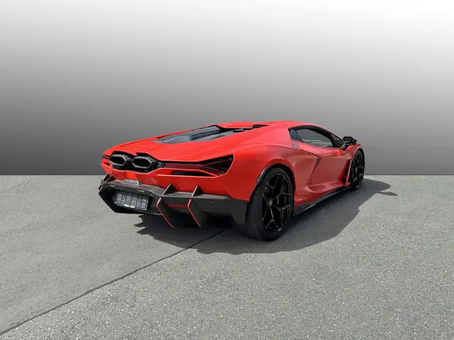 Lamborghini Revuelto view 4