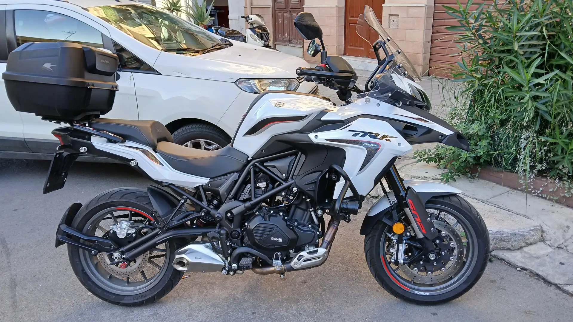 Benelli TRK 502 stradale Bianco - 1