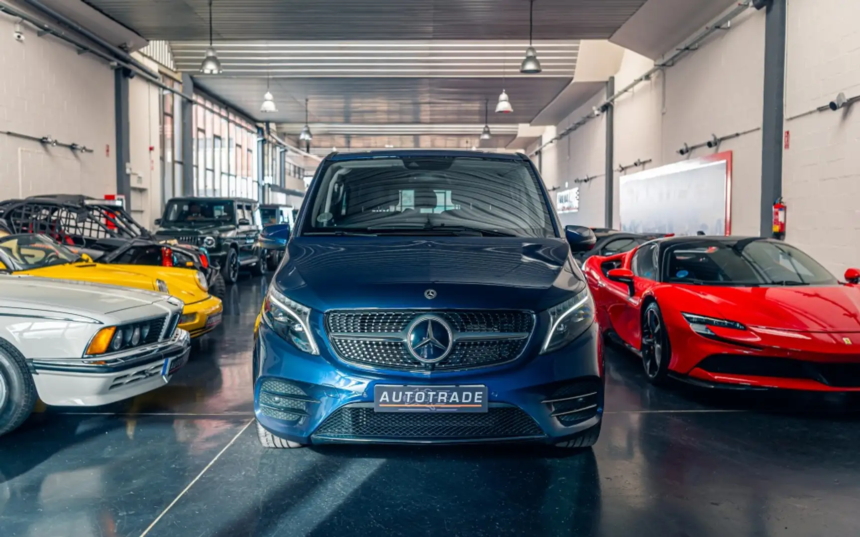Mercedes-Benz V 300d Largo Avantgarde Azul - 2