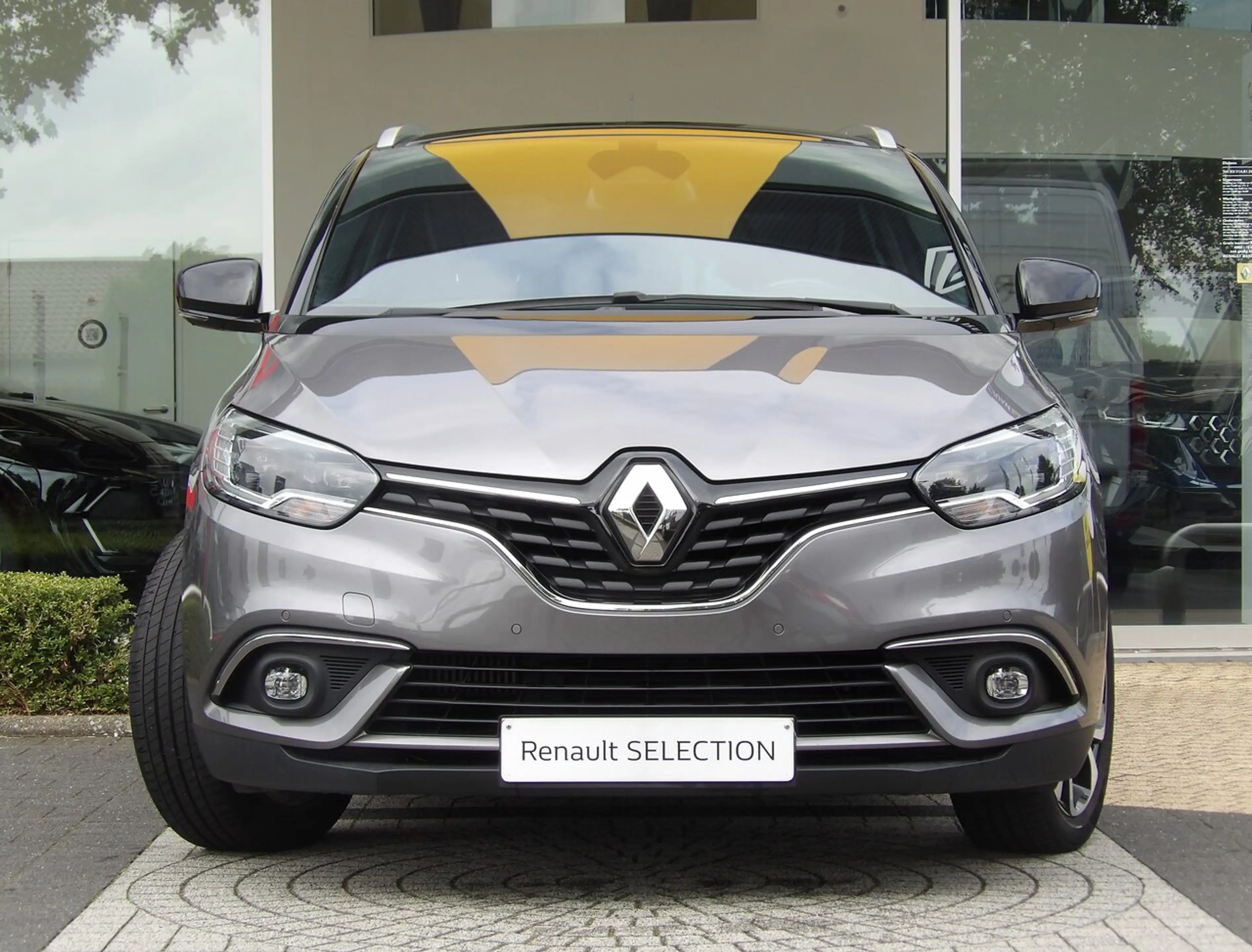 Renault Grand Scenic Black Edition TCe 140 EDC 7 plaatsen! — photo 2