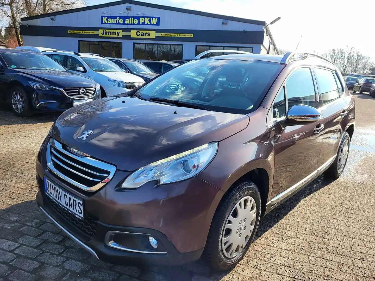 Peugeot 2008 Diesel e-HDi FAP 115 STOP & START Allure Braun - 1