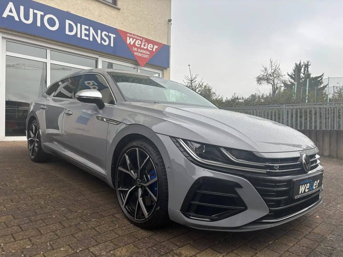 Volkswagen Arteon R 4MO*KAM*NAV*CARPLAY*Tr.-ACC*eAHK*PANO*DCC Grau - 1