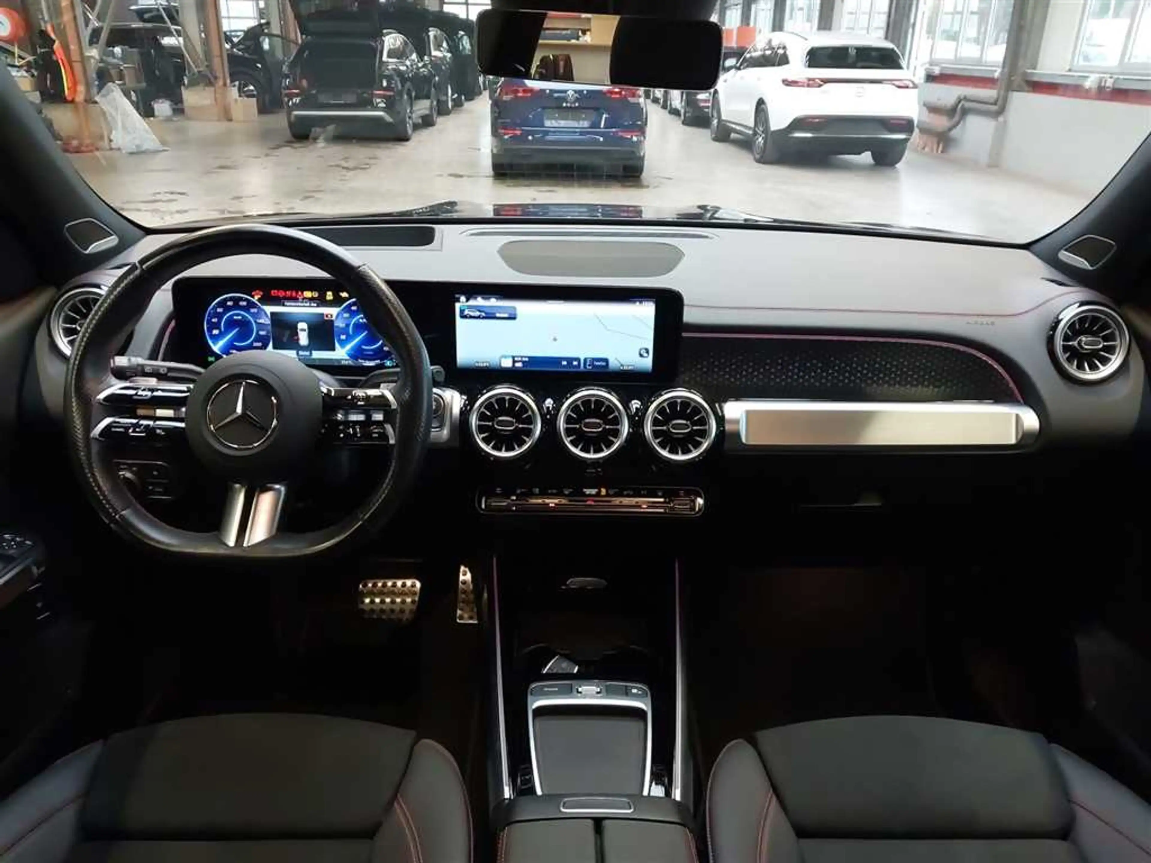 Mercedes-Benz EQB 250 + AMG Line Advanced Plus 71 kWh — photo 12