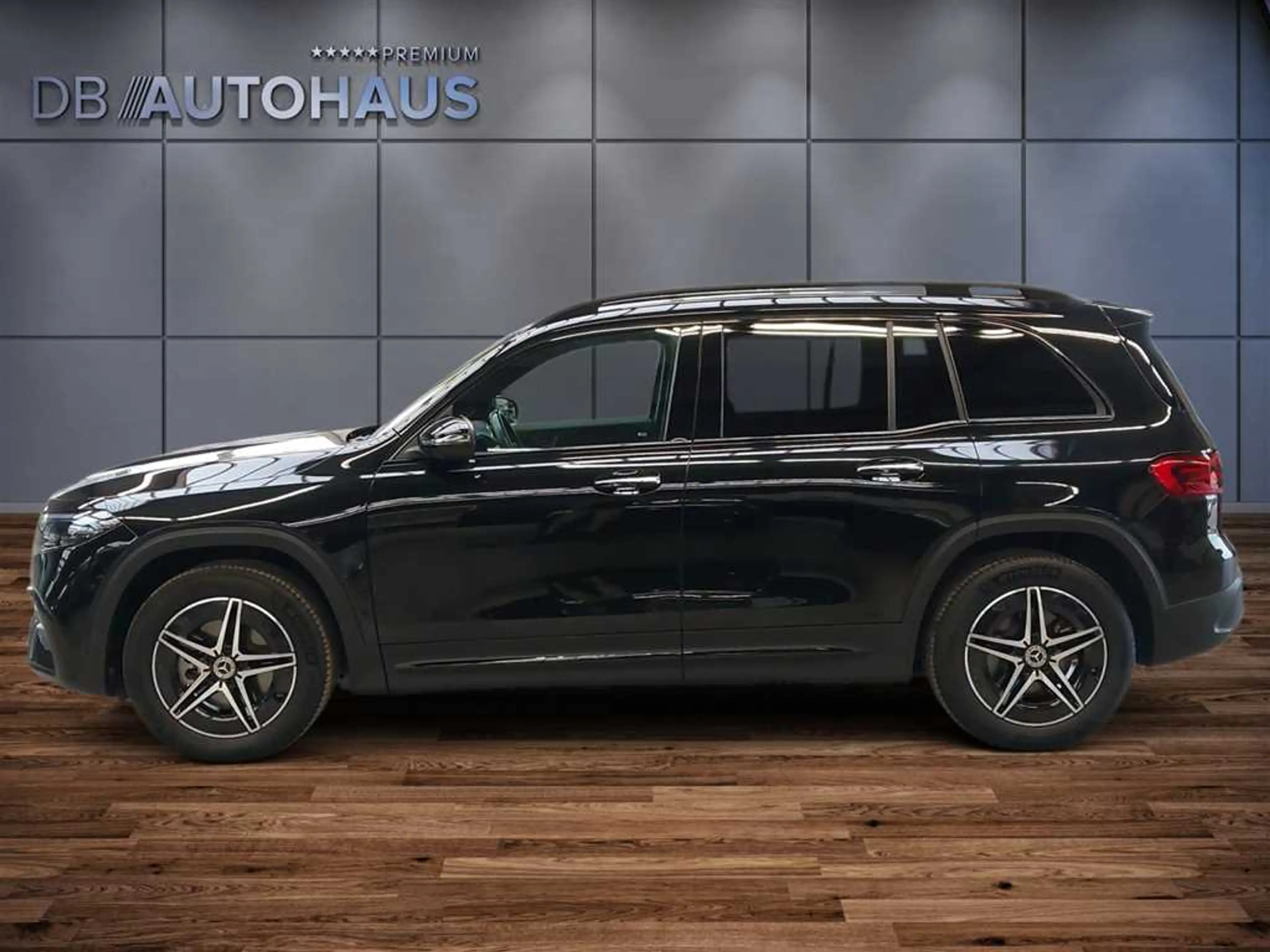 Mercedes-Benz EQB 250 + AMG Line Advanced Plus 71 kWh — photo 7
