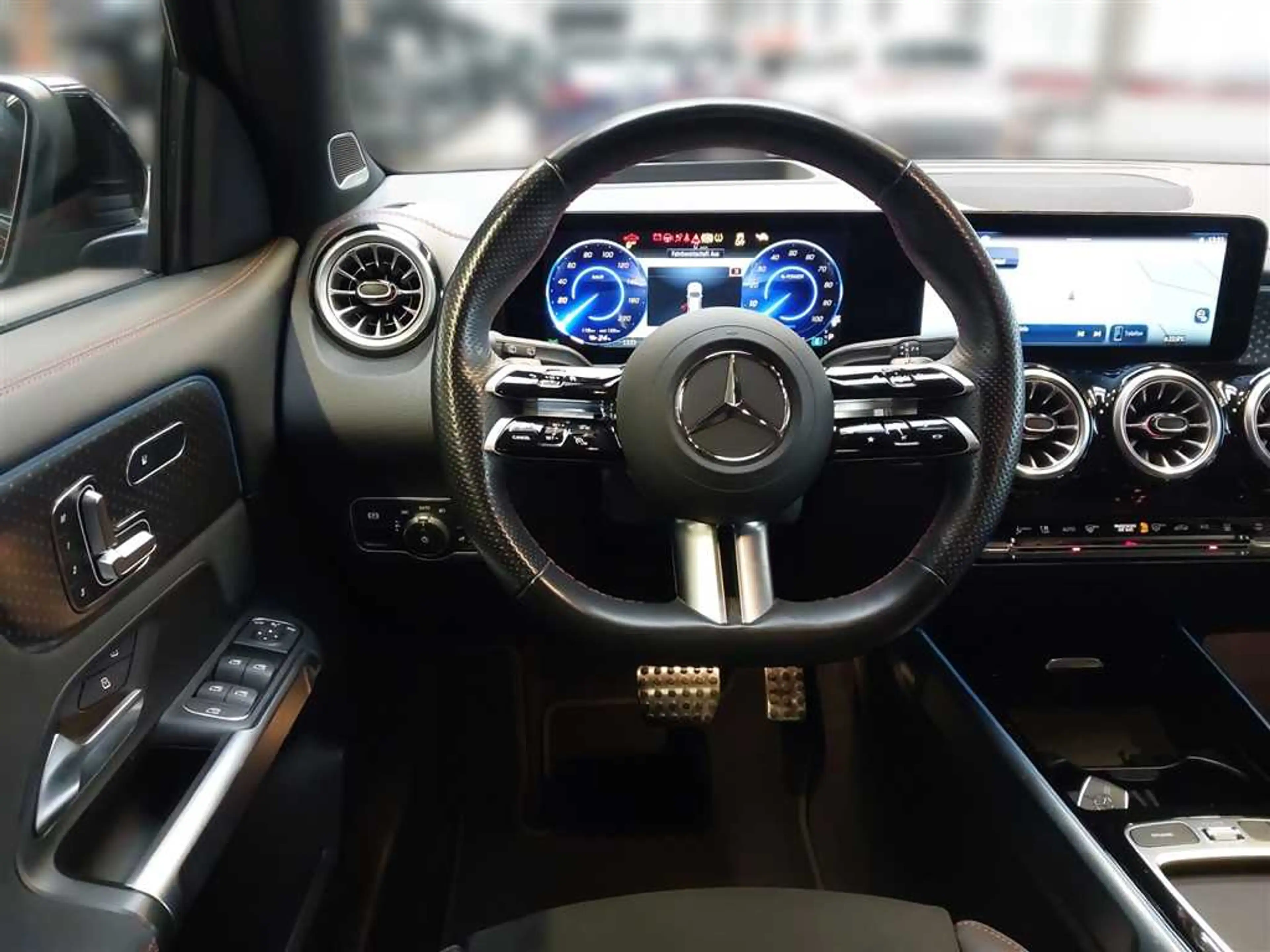 Mercedes-Benz EQB 250 + AMG Line Advanced Plus 71 kWh — photo 9