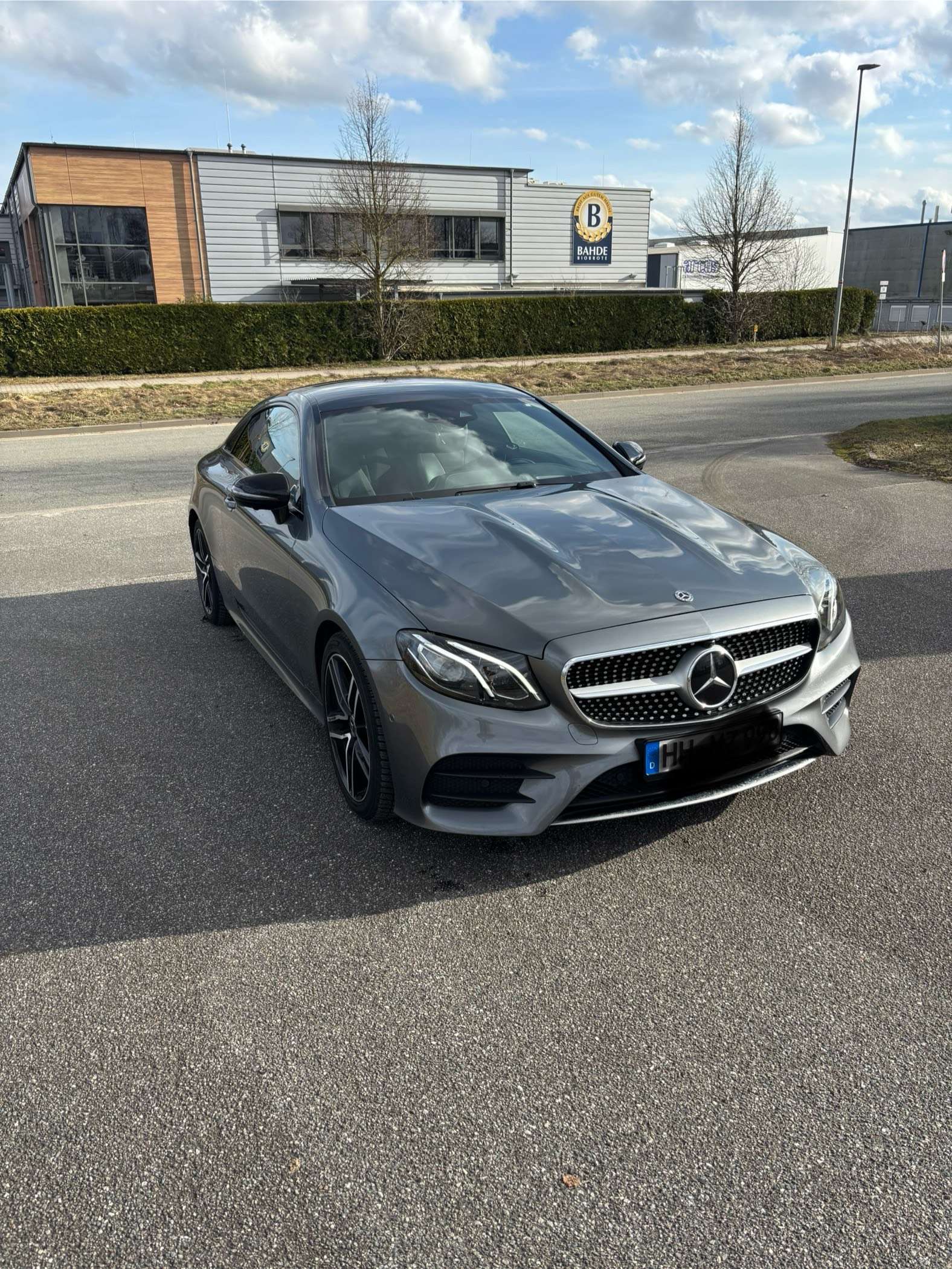 Second hand Mercedes Benz E-Class 200