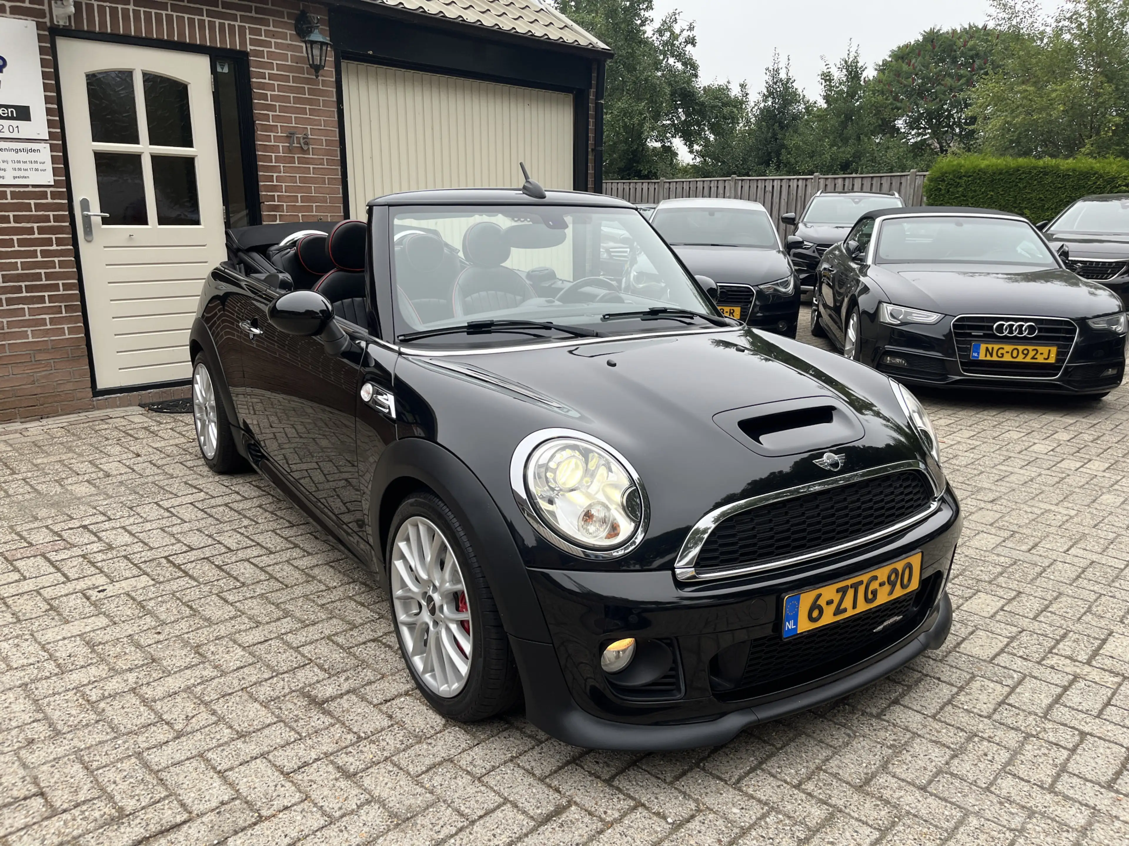 MINI John Cooper Works Cabrio 1.6 Chili Leer Xenon — photo 4