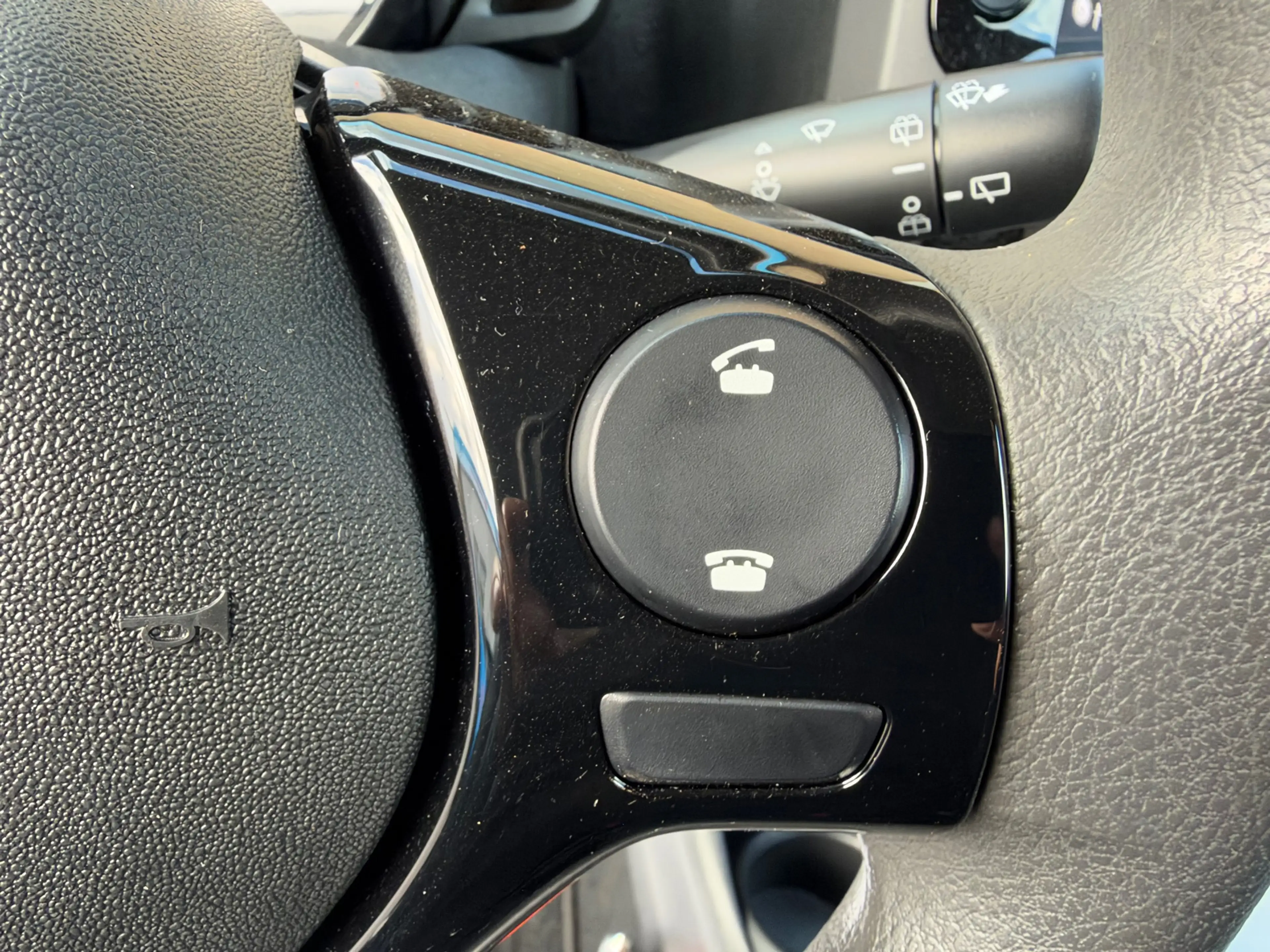 Peugeot 108 1.0 e-VTi Active — photo 19